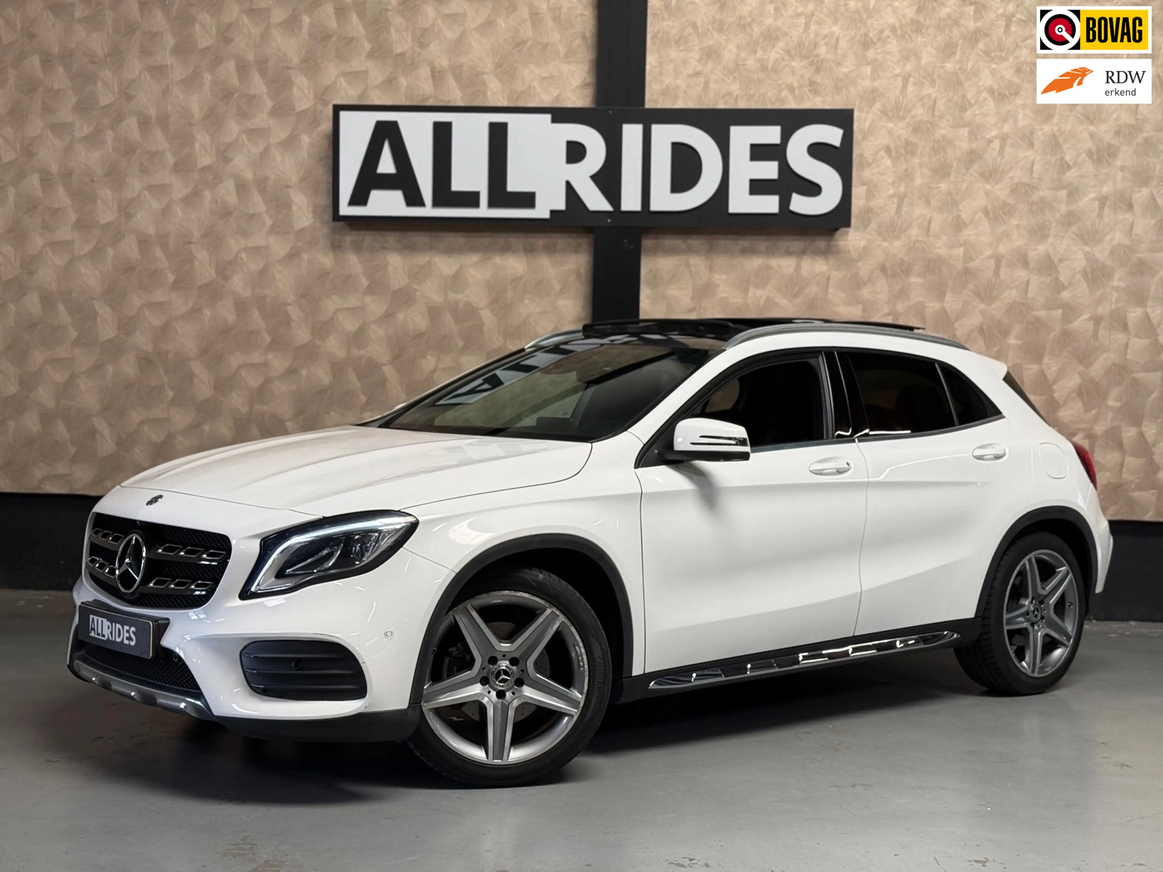 Mercedes-Benz GLA 250 Premium Plus Amg | Pano |H&K| Sfeerverlichting | 3