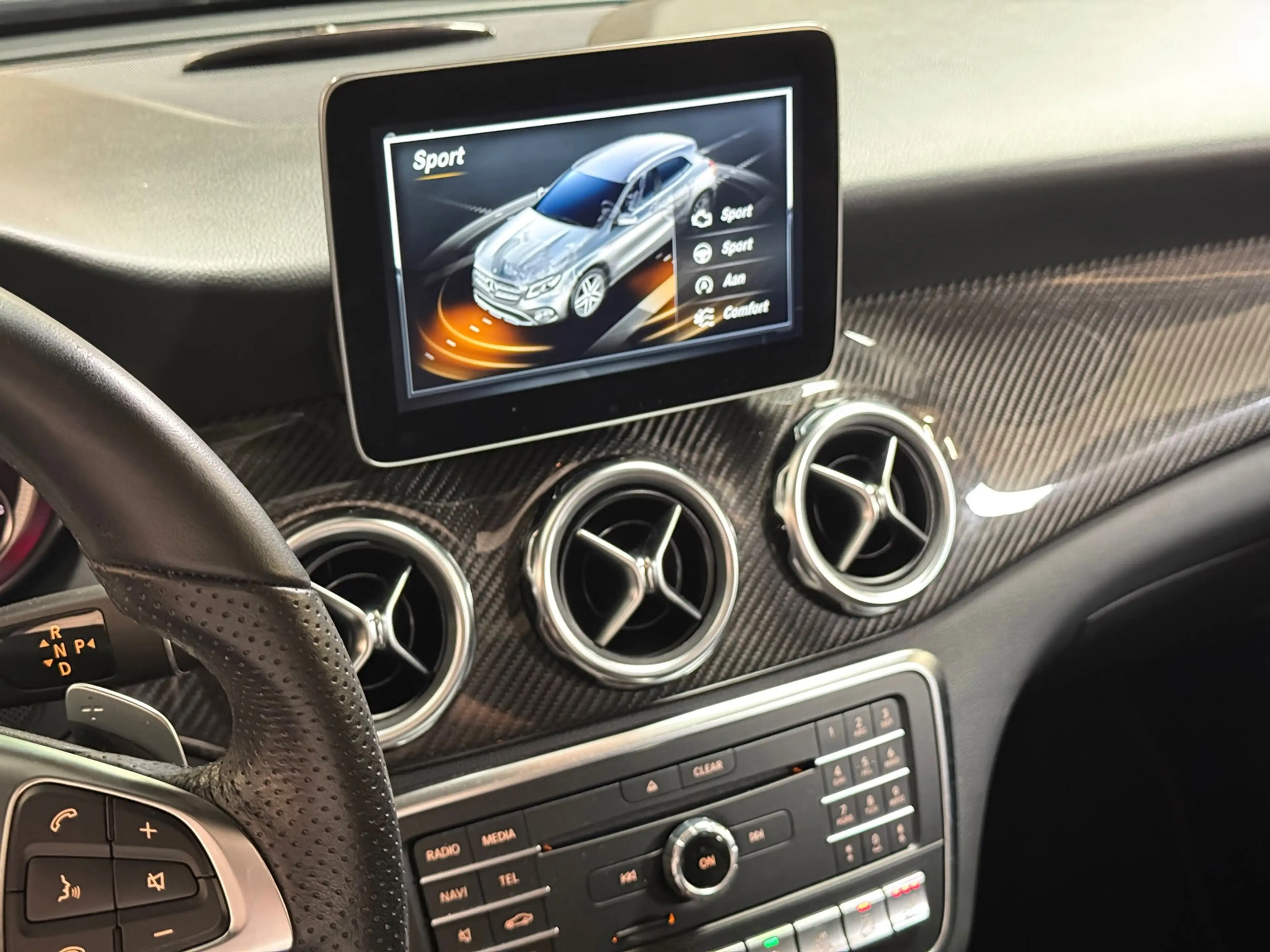 Mercedes-Benz GLA 250 Premium Plus Amg | Pano |H&K| Sfeerverlichting | 3 — photo 17