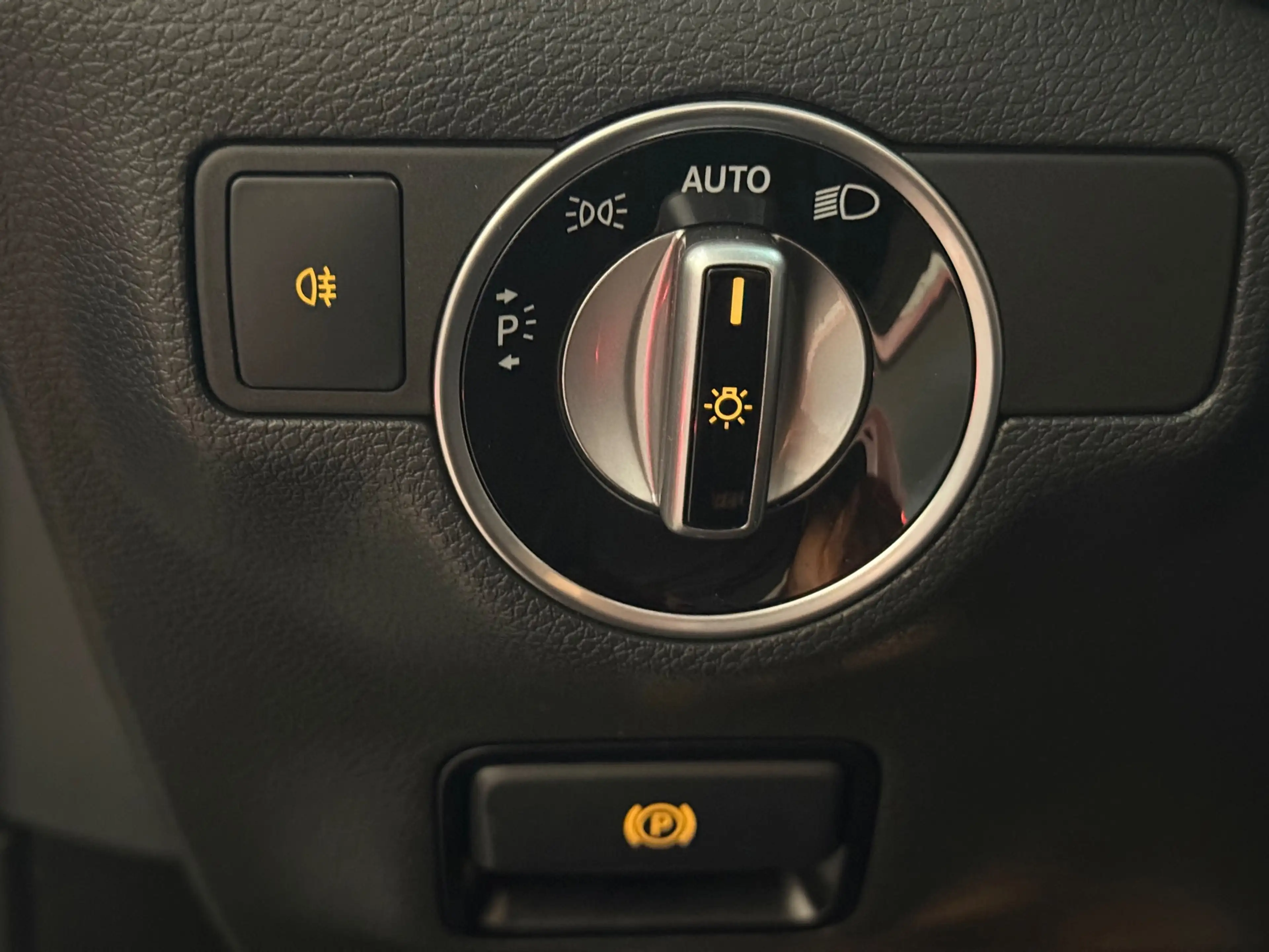 Mercedes-Benz GLA 250 Premium Plus Amg | Pano |H&K| Sfeerverlichting | 3 — photo 15