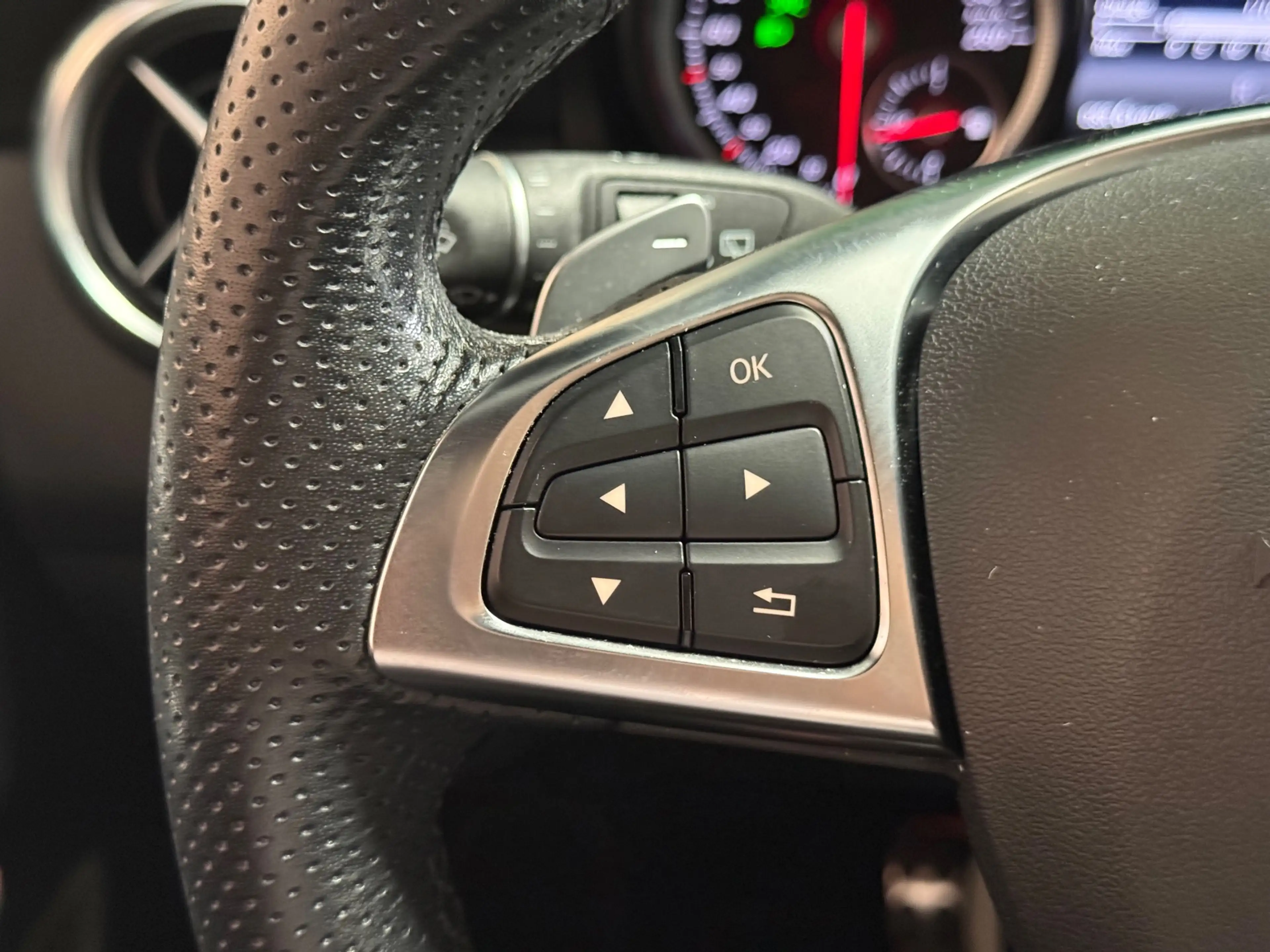 Mercedes-Benz GLA 250 Premium Plus Amg | Pano |H&K| Sfeerverlichting | 3 — photo 27