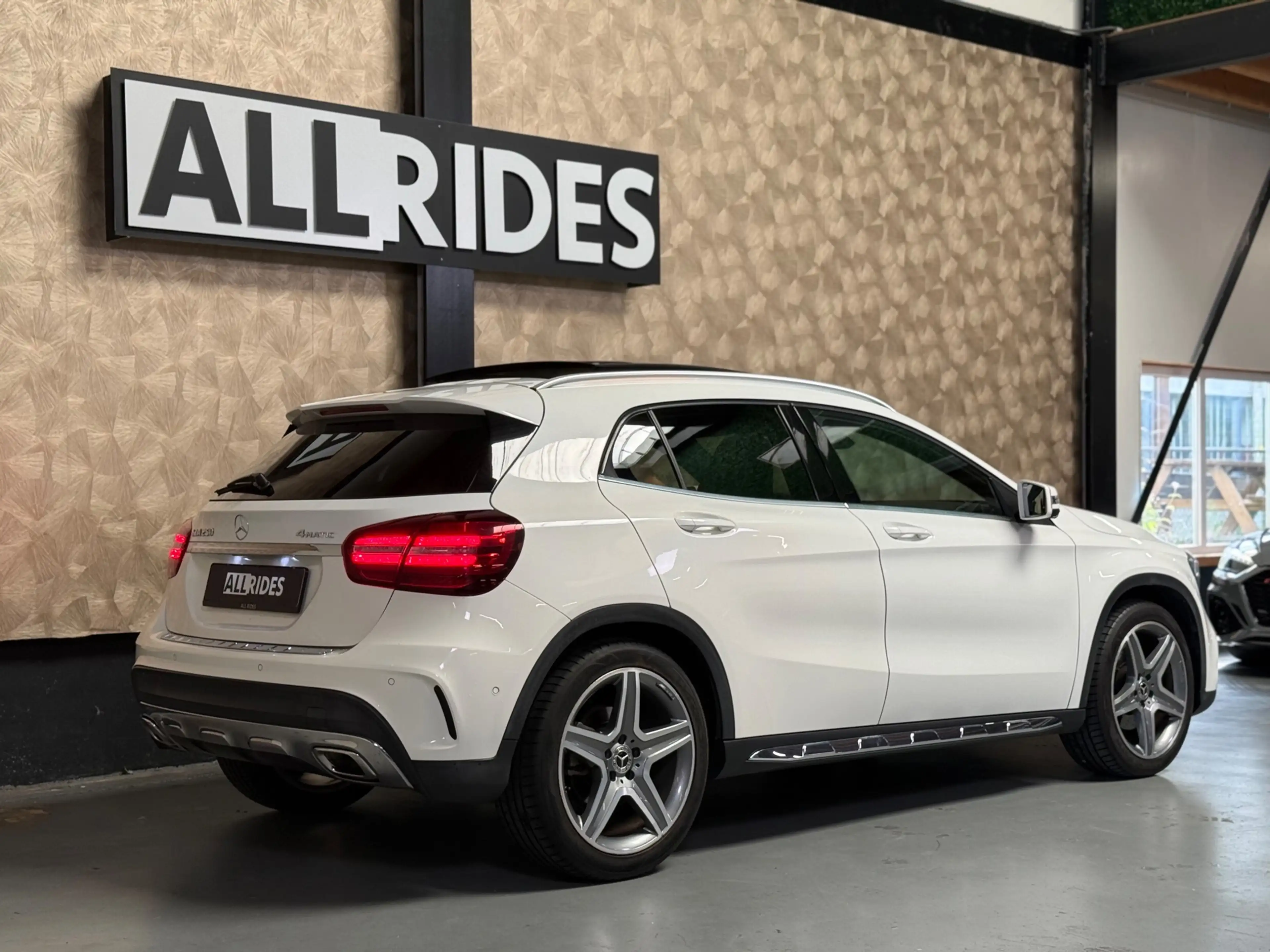 Mercedes-Benz GLA 250 Premium Plus Amg | Pano |H&K| Sfeerverlichting | 3 — photo 8