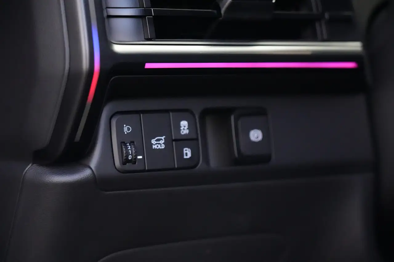 Hyundai SANTA FE 1.6 T-GDI PHEV Black Line 4WD 7p. 252pk Navigatie/ 25