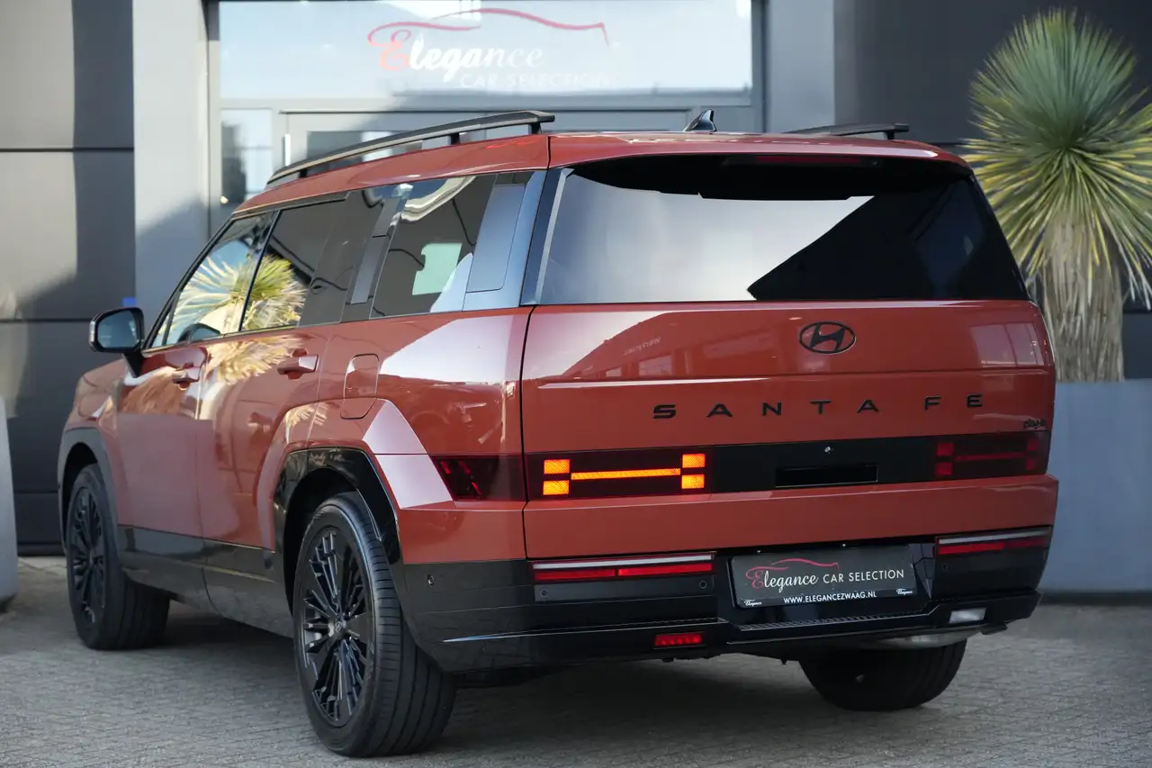 Hyundai SANTA FE 1.6 T-GDI PHEV Black Line 4WD 7p. 252pk Navigatie/ 7