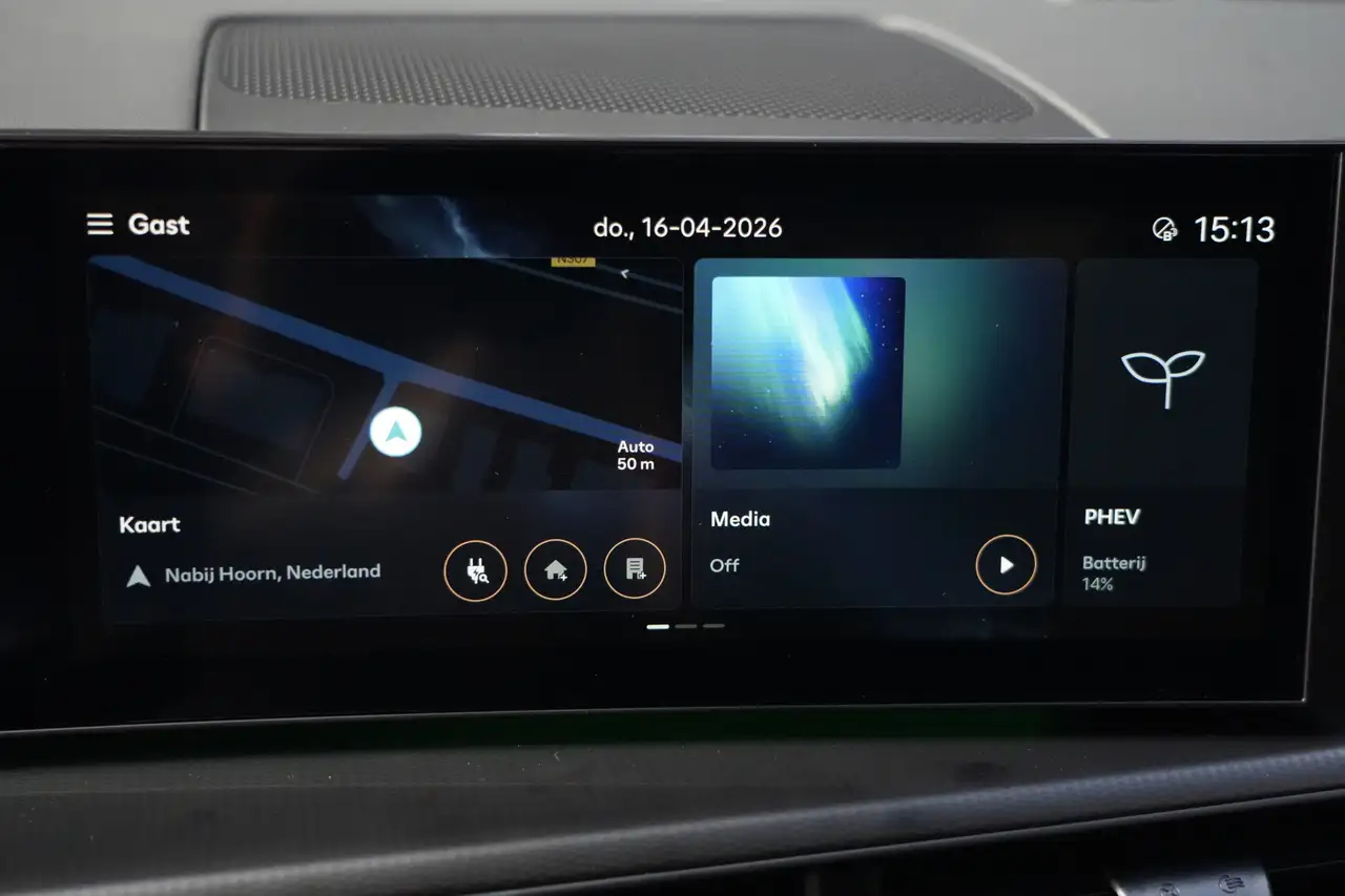 Hyundai SANTA FE 1.6 T-GDI PHEV Black Line 4WD 7p. 252pk Navigatie/ 16