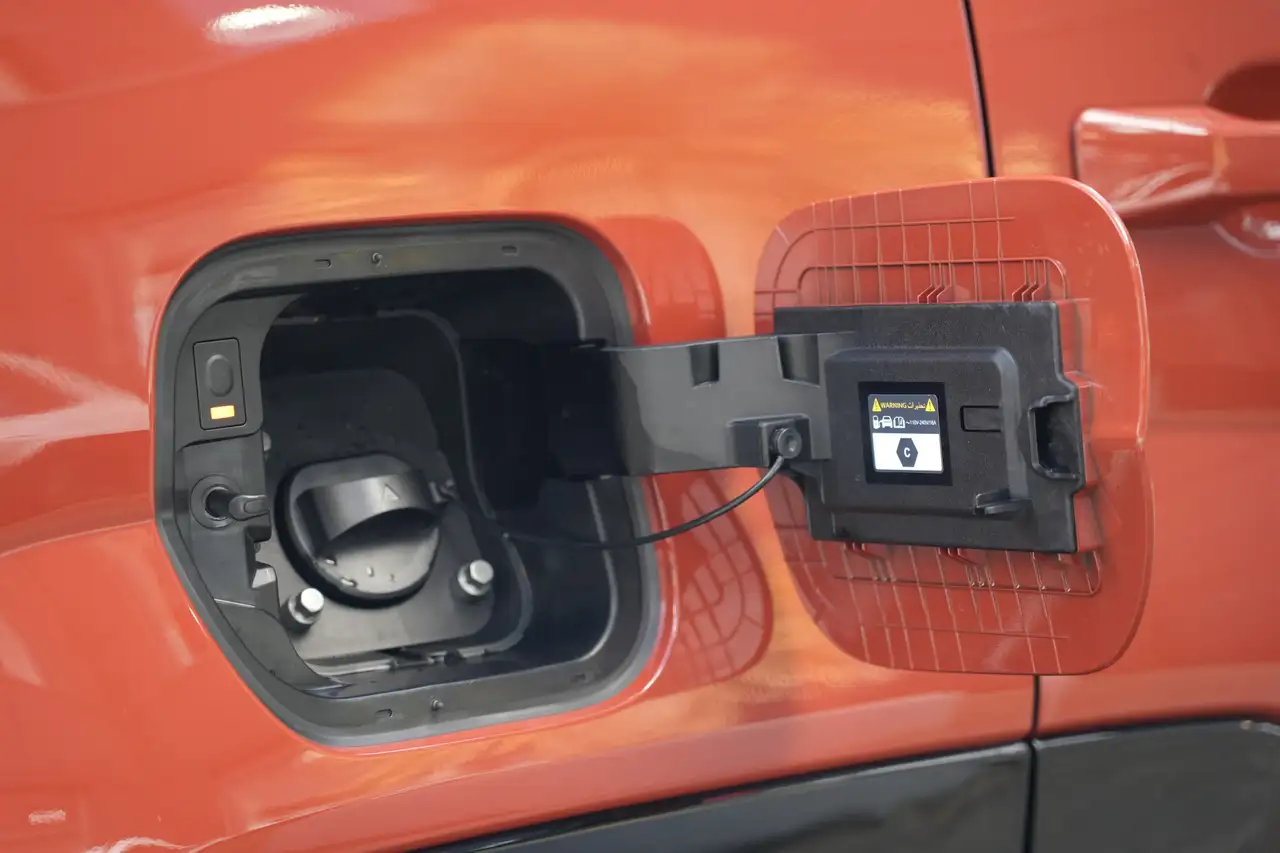 Hyundai SANTA FE 1.6 T-GDI PHEV Black Line 4WD 7p. 252pk Navigatie/ 38