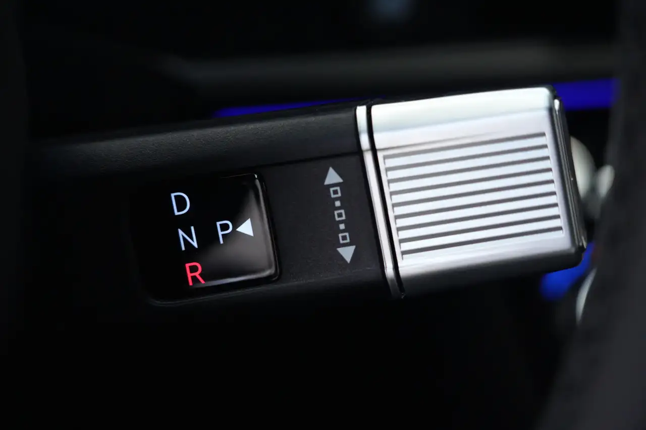 Hyundai SANTA FE 1.6 T-GDI PHEV Black Line 4WD 7p. 252pk Navigatie/ 23