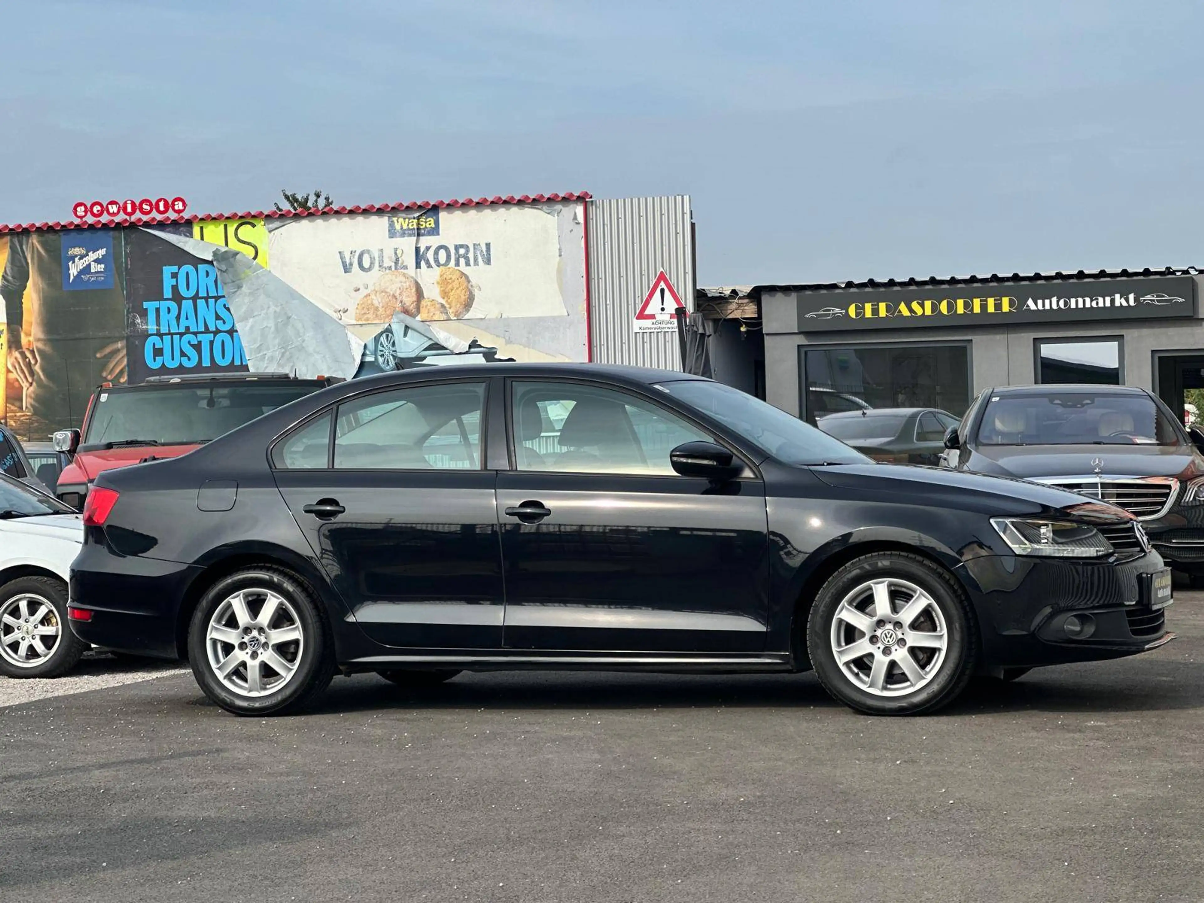 Volkswagen Jetta 1.6 TDI Comfortline *Finanzierung*