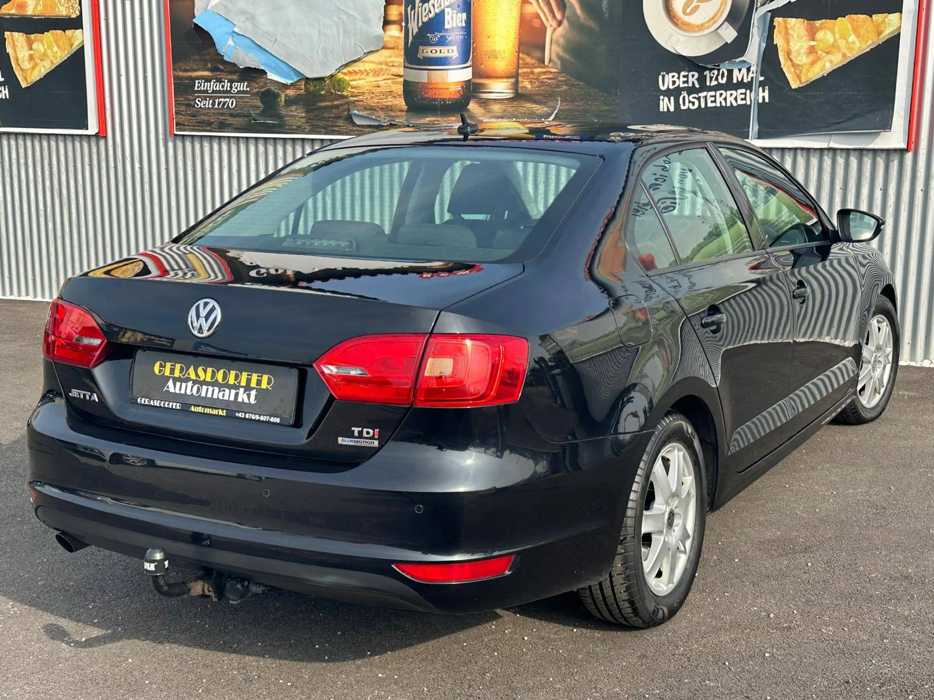 Volkswagen Jetta 1.6 TDI Comfortline *Finanzierung* — photo 6