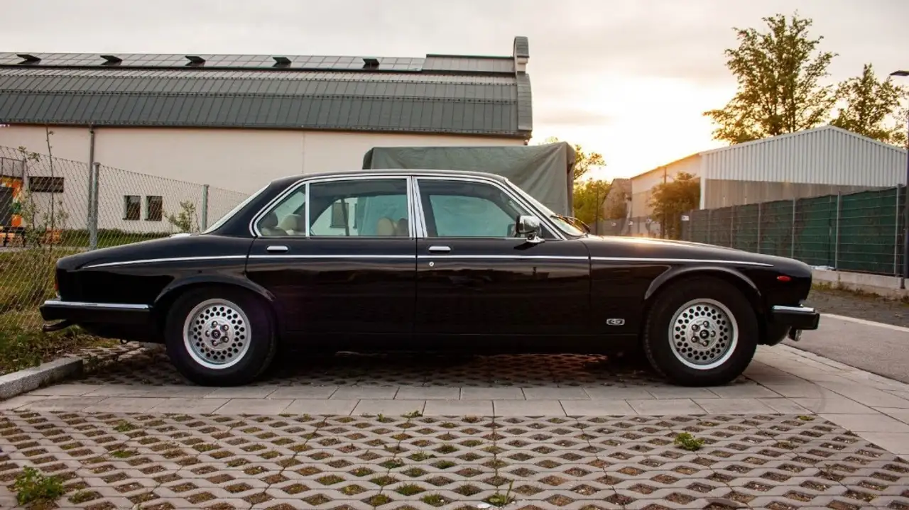 Jaguar Daimler Automatik Double Six, foto 2