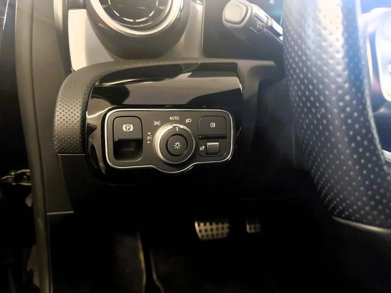 Mercedes-Benz A-Class A 200 d Premium Night edition Plus 4matic auto*IVA ESPOSTA*IVA DEDUCIBILE*INTERAMENTE FINANZIABILE*UNICO PROPRIETARIO, миниатюра 16