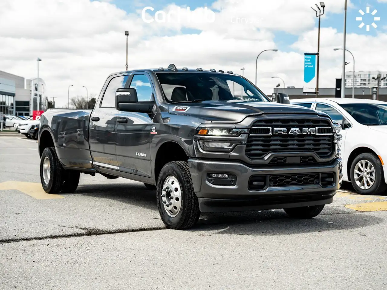 RAM 3500 снимка RAM 3500