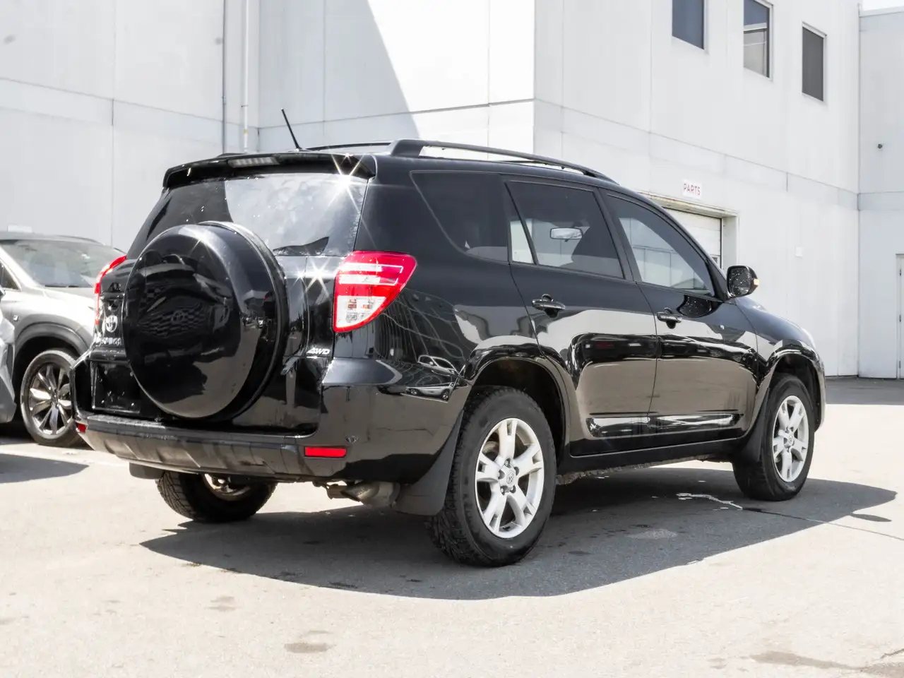 Toyota RAV 4 photo Toyota RAV 4