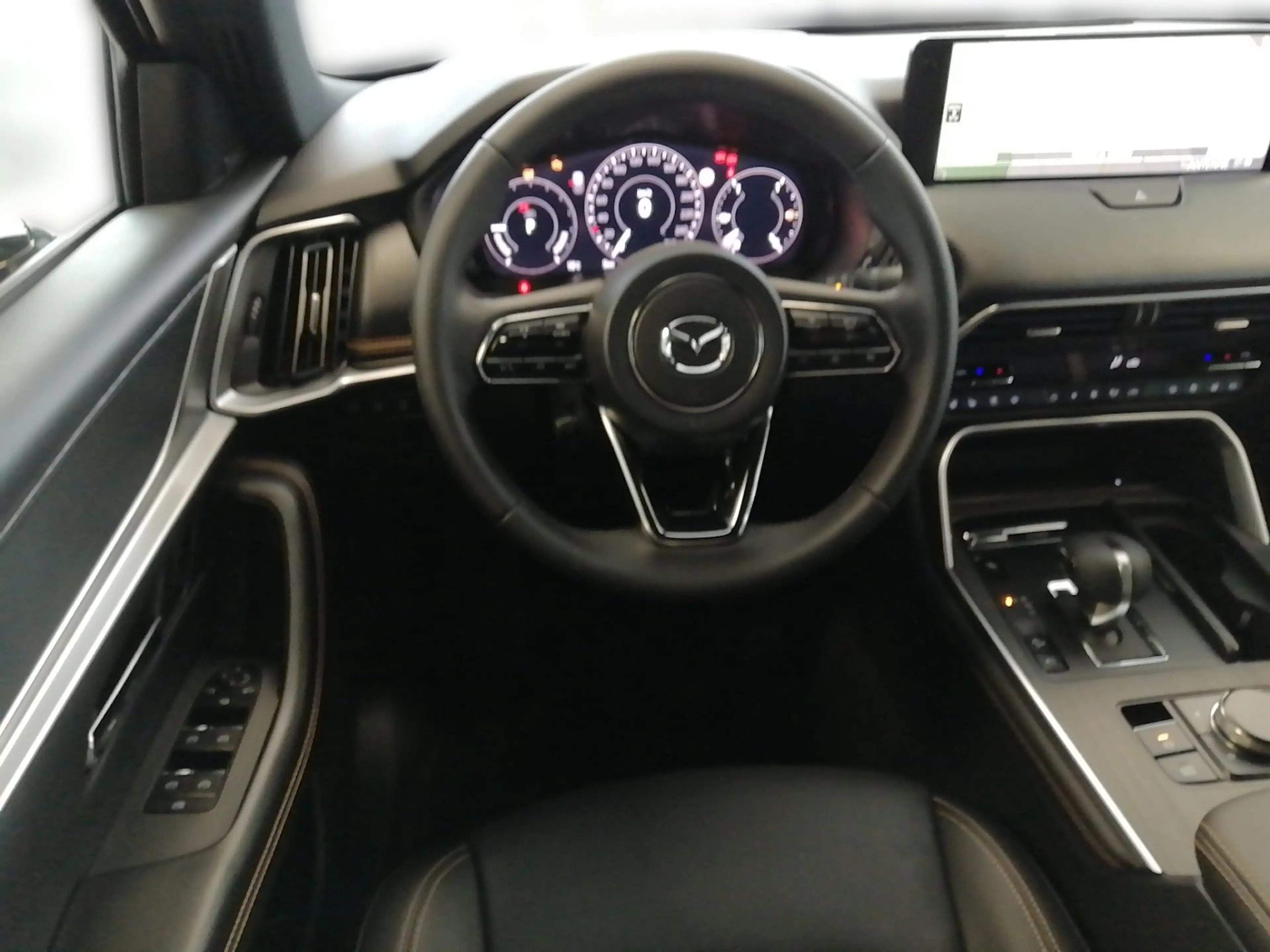 Mazda CX-60 2.5 SKYACTIV-G Homura Plus 2xKlima 4xSHZ — photo 9