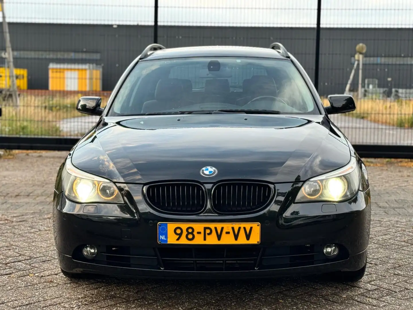BMW 525 5-serie Touring 525i Executive/YOUNGTIMER|ORIGINEE Zwart - 2