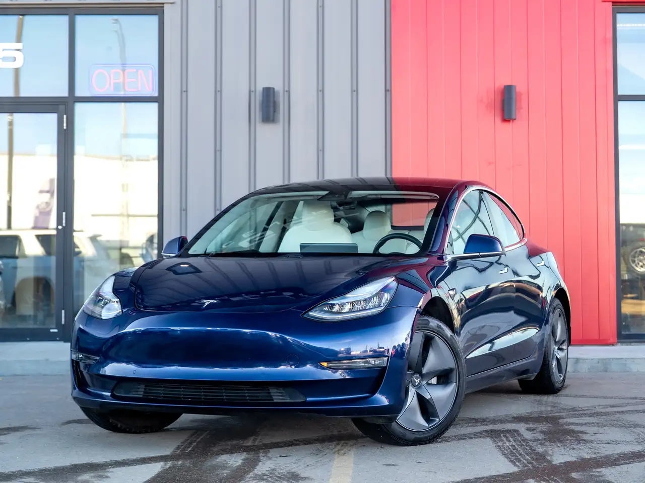 Tesla Model 3 fotografie Tesla Model 3