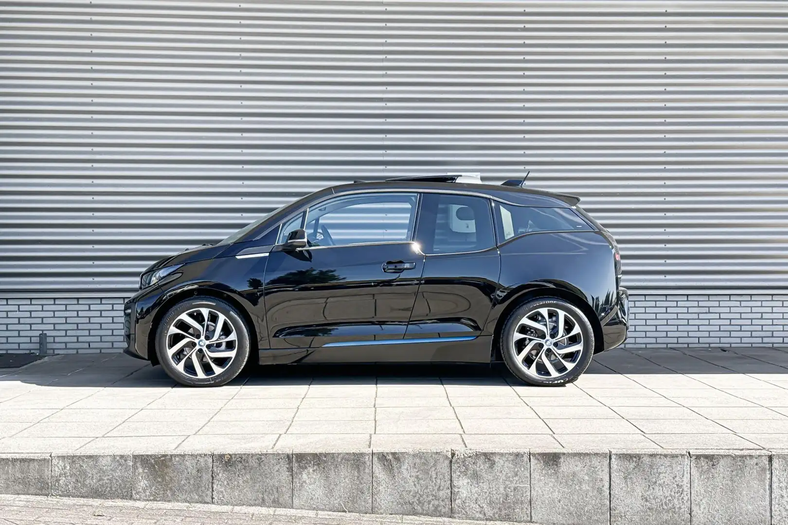 BMW i3 120Ah 42 kWh Zwart - 2