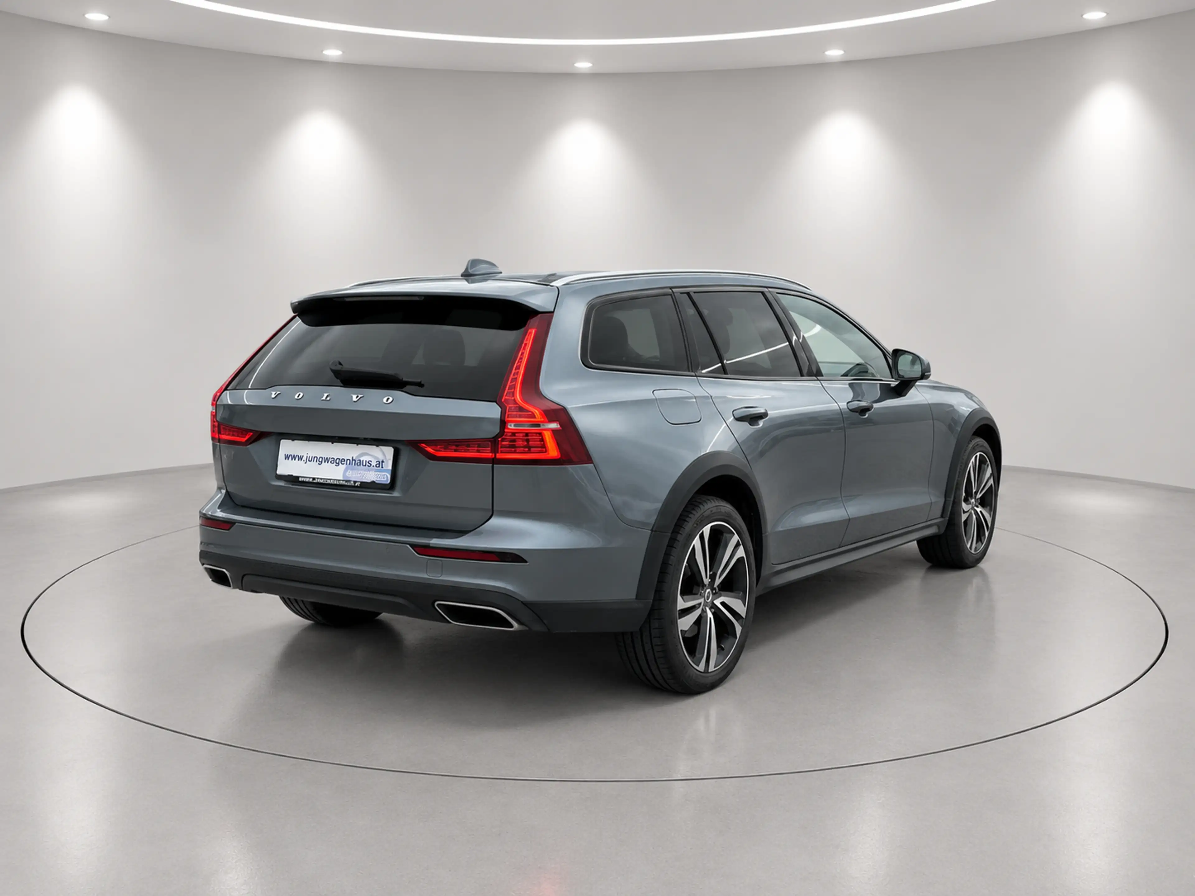 Volvo V60 Cross Country D4 AWD Pro Aut. NP 68.803.- — photo 8