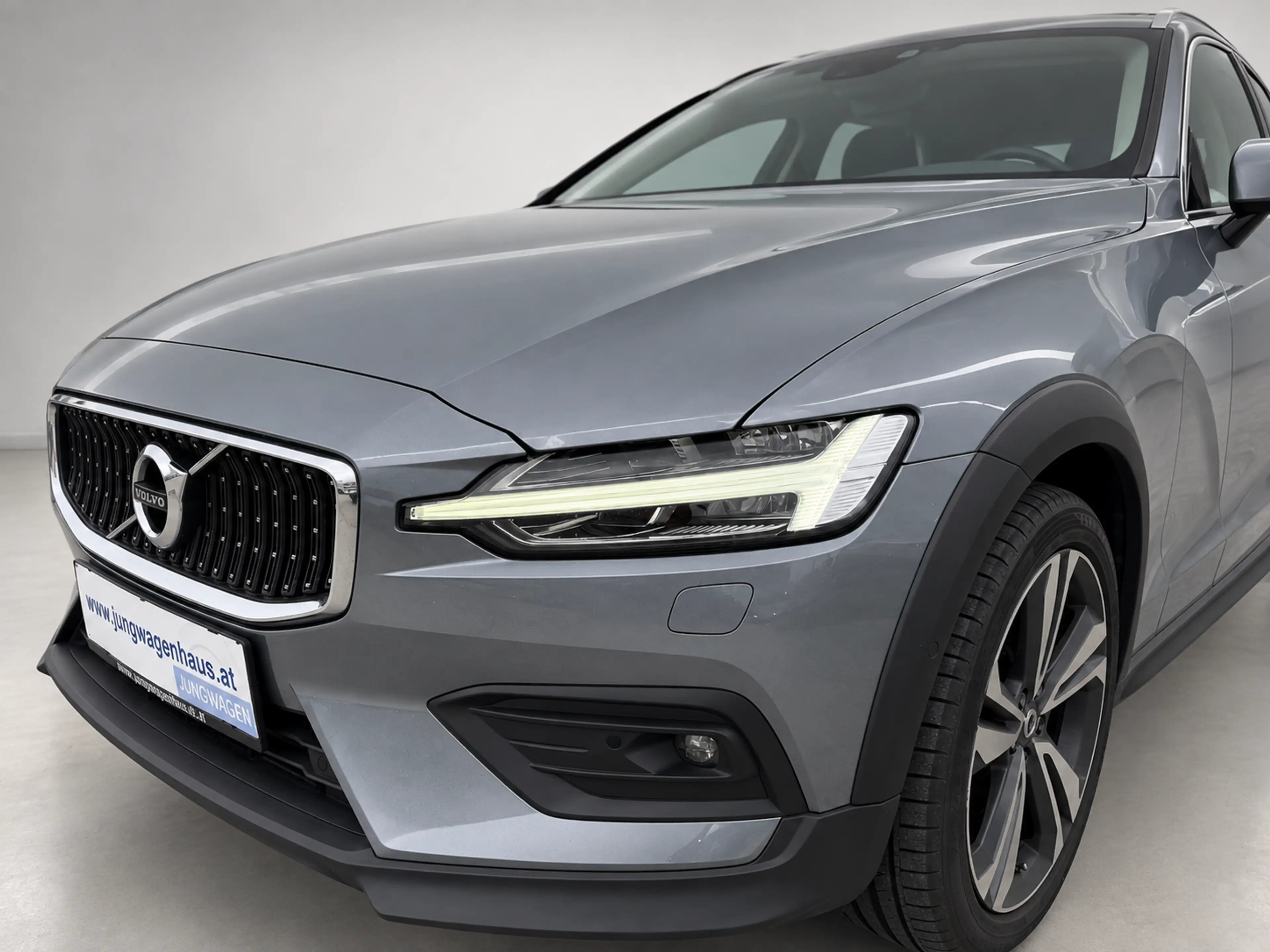 Volvo V60 Cross Country D4 AWD Pro Aut. NP 68.803.- — photo 9
