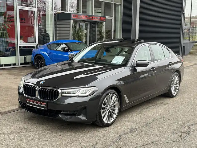 BMW 540 d xDrive Aut. / STHZ / Glasdach / SZL / Head Up...