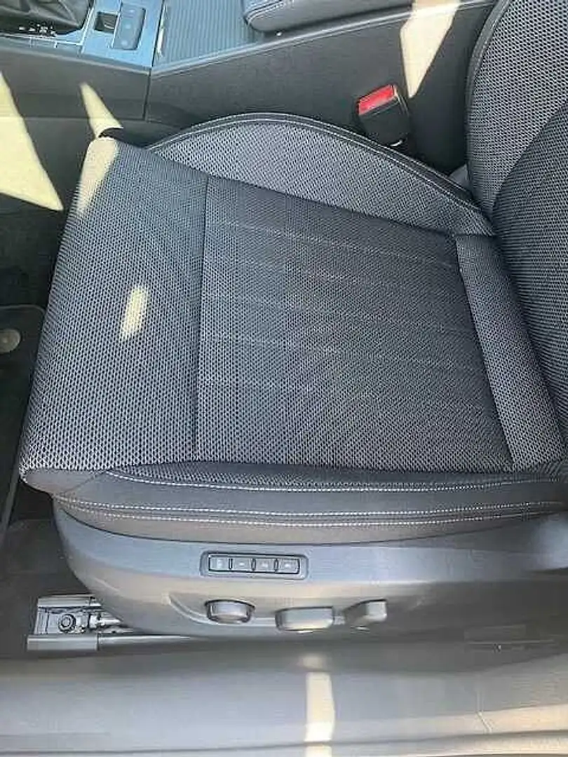 Skoda Superb III Combi Diesel 2.0 TDI DSG Style Weiß - 2