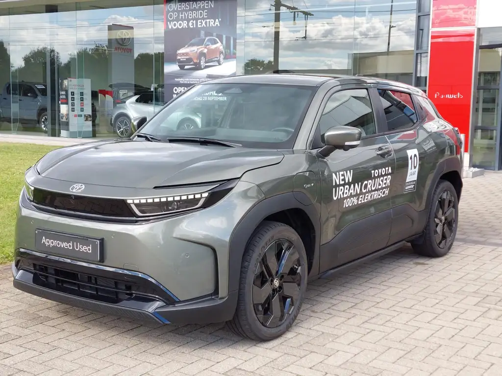 Toyota Urban Cruiser 2026 из Европы — купить под ключ