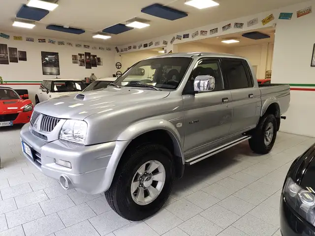 Mitsubishi L200 double cab 2.5Tdi 4wd *ASI* *UNICO PROPRIETARIO*