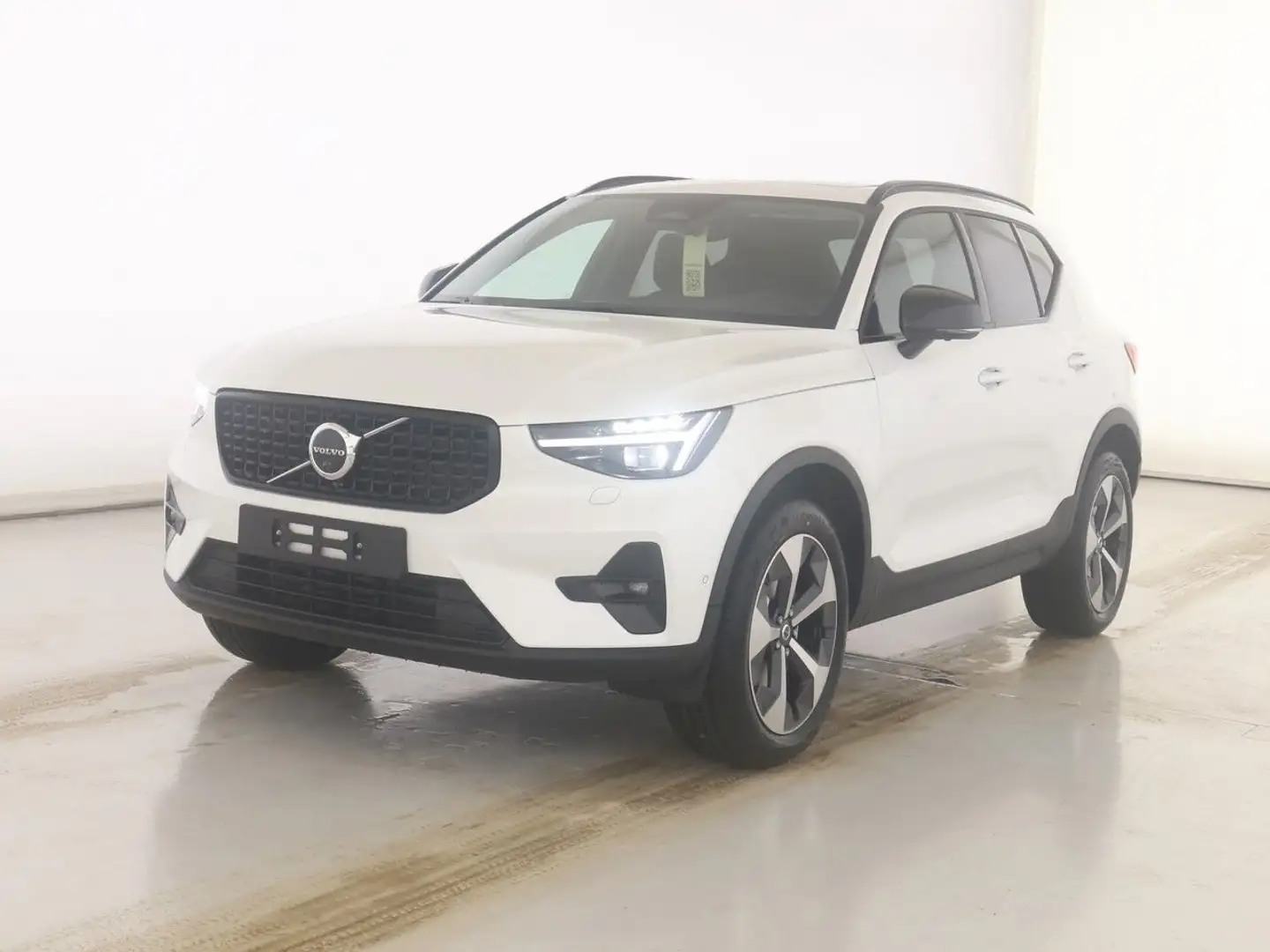 Volvo XC40 B4 Plus Dark 2WD Weiß - 1