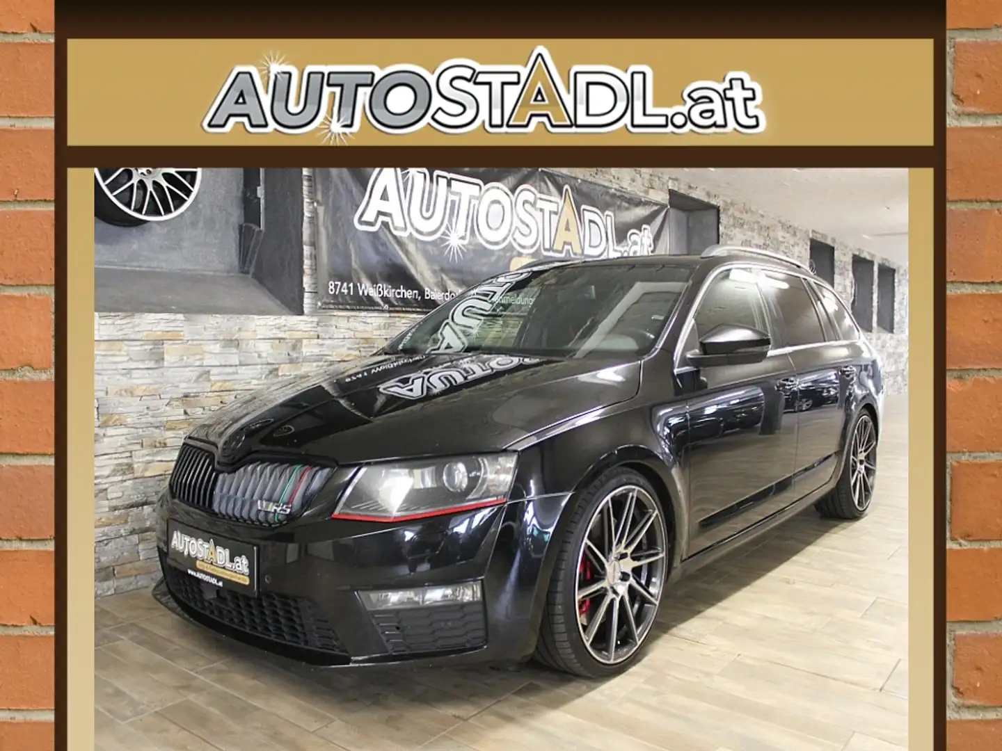 Skoda Octavia Combi RS 2,0 TDI Green tec DSG Zwart - 1