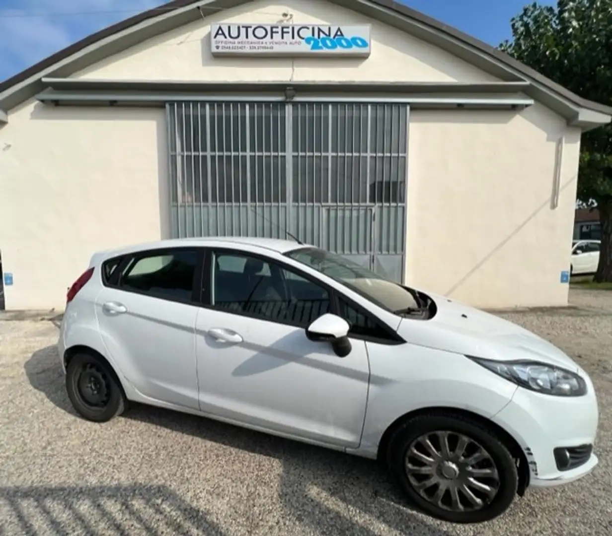 Ford Fiesta Fiesta 5p 1.5 tdci 75cv E6 Ideale Anche X Neopat. Blanc - 1