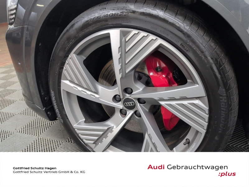 Audi Q8 e-tron 55 qu. S line MATRIX NAV AHK PAN B&O — photo 9