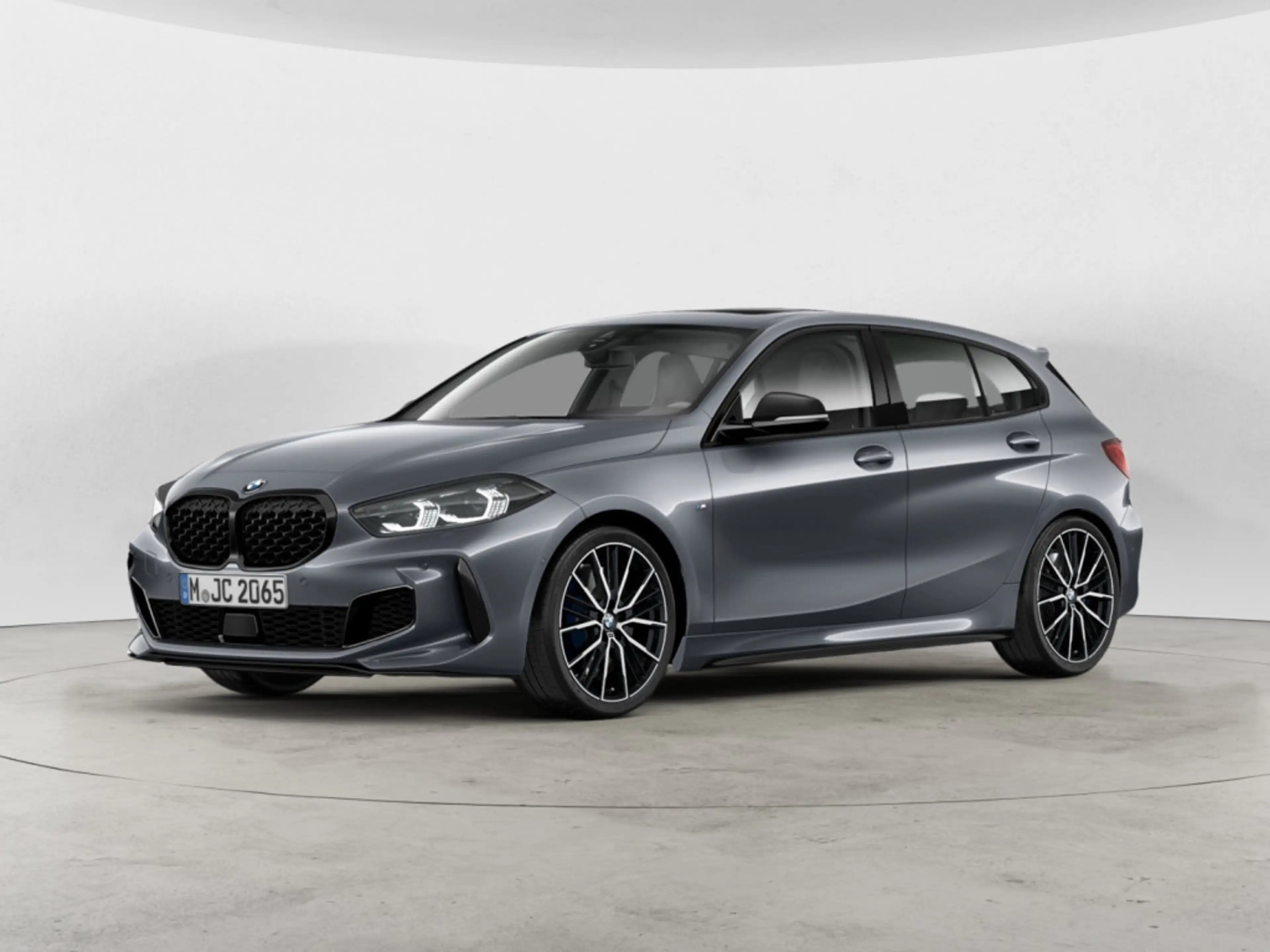 BMW 135 i xDrive PANO HUD LED W-LAN NAVI KAMERA SHZ — photo 2