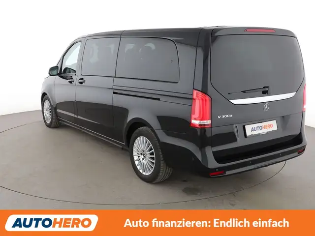 Mercedes-Benz V-Class view 4