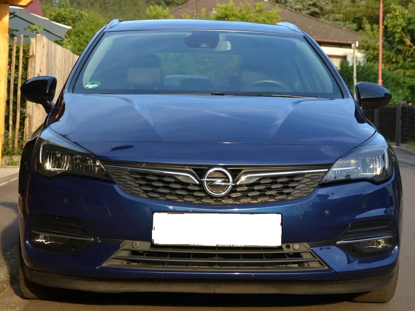 Opel Astra Astra 1.2 Turbo Start/Stop Sports Tourer Design Blau - 1