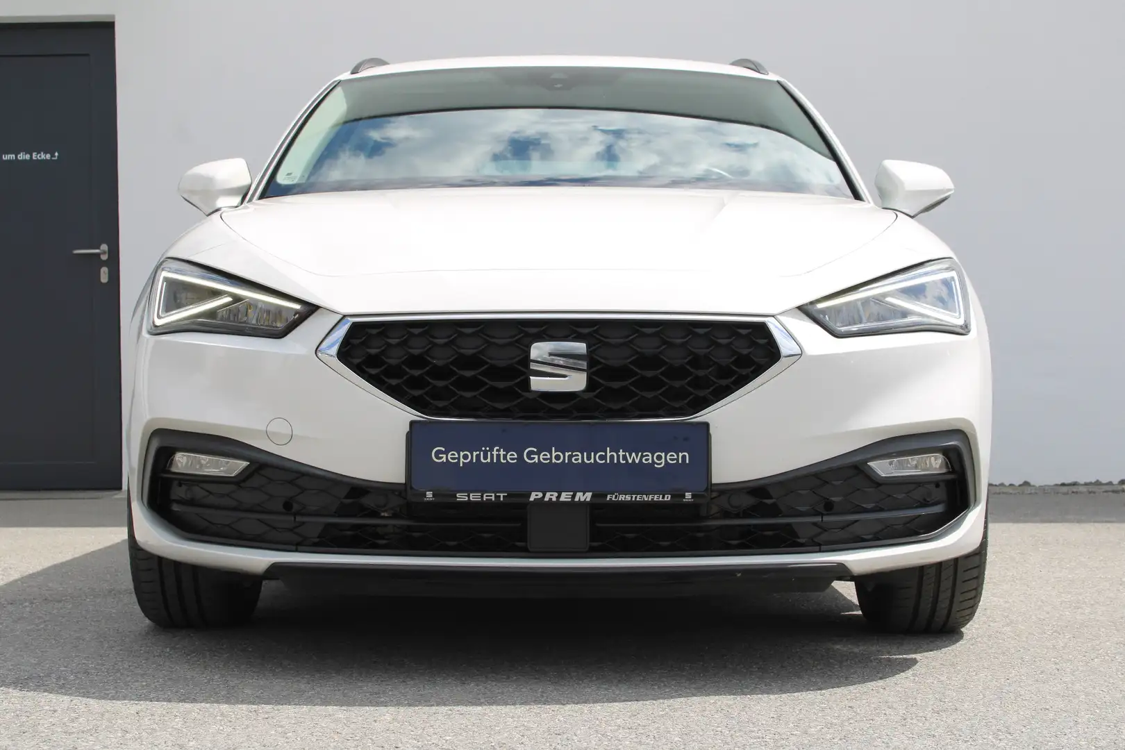 SEAT Leon SP Kombi Style 1,0 TSI mit vielen Extras! Weiß - 1