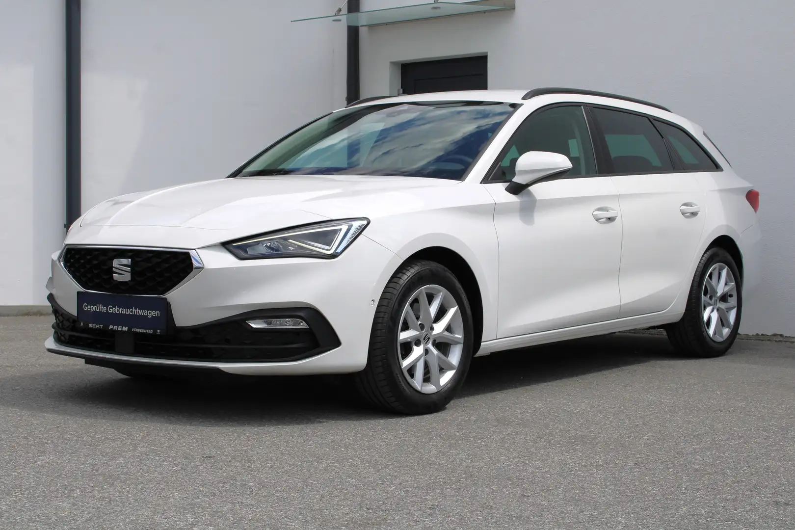SEAT Leon SP Kombi Style 1,0 TSI mit vielen Extras! Weiß - 2