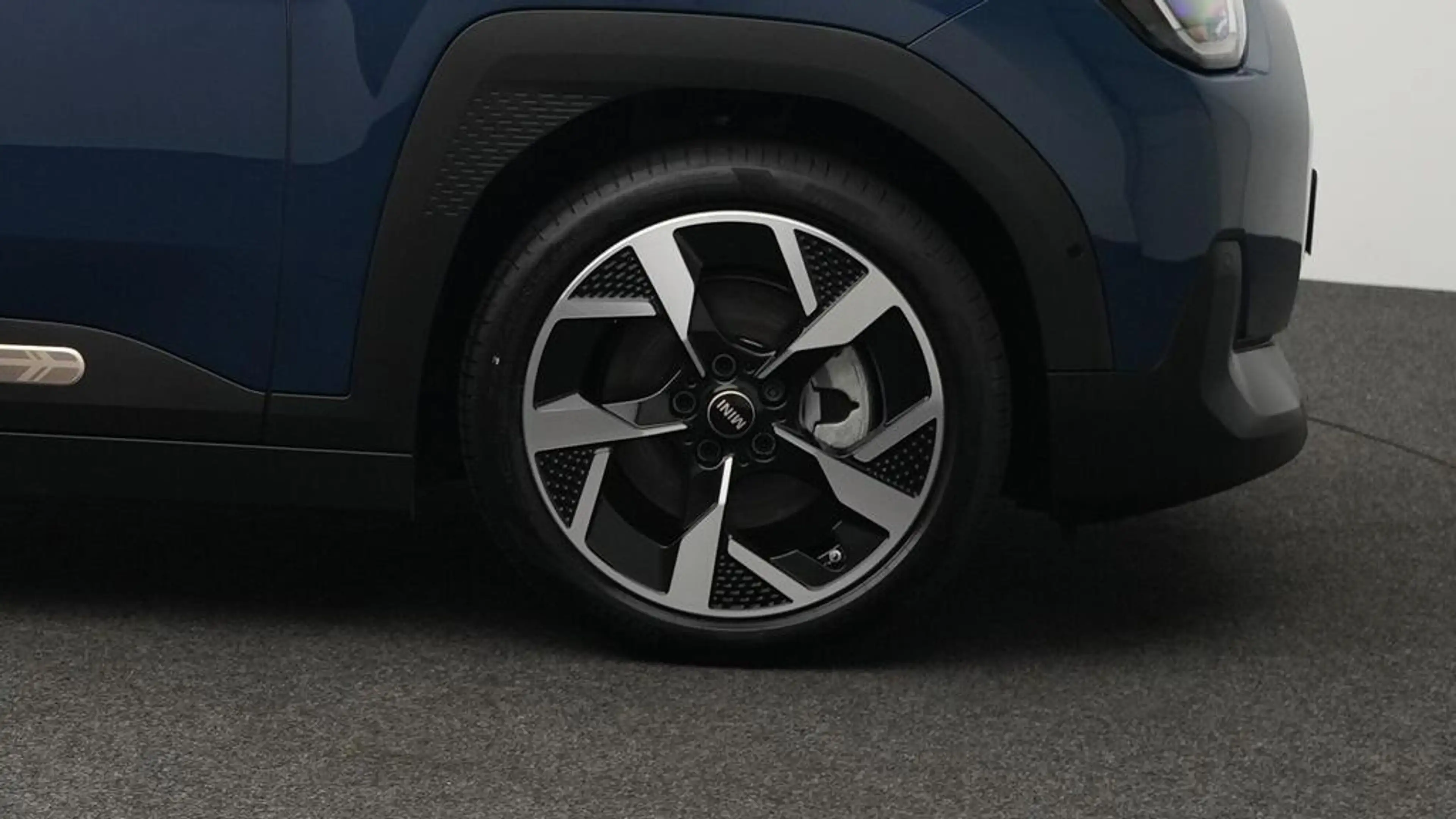 MINI Aceman Classic Trim — photo 10