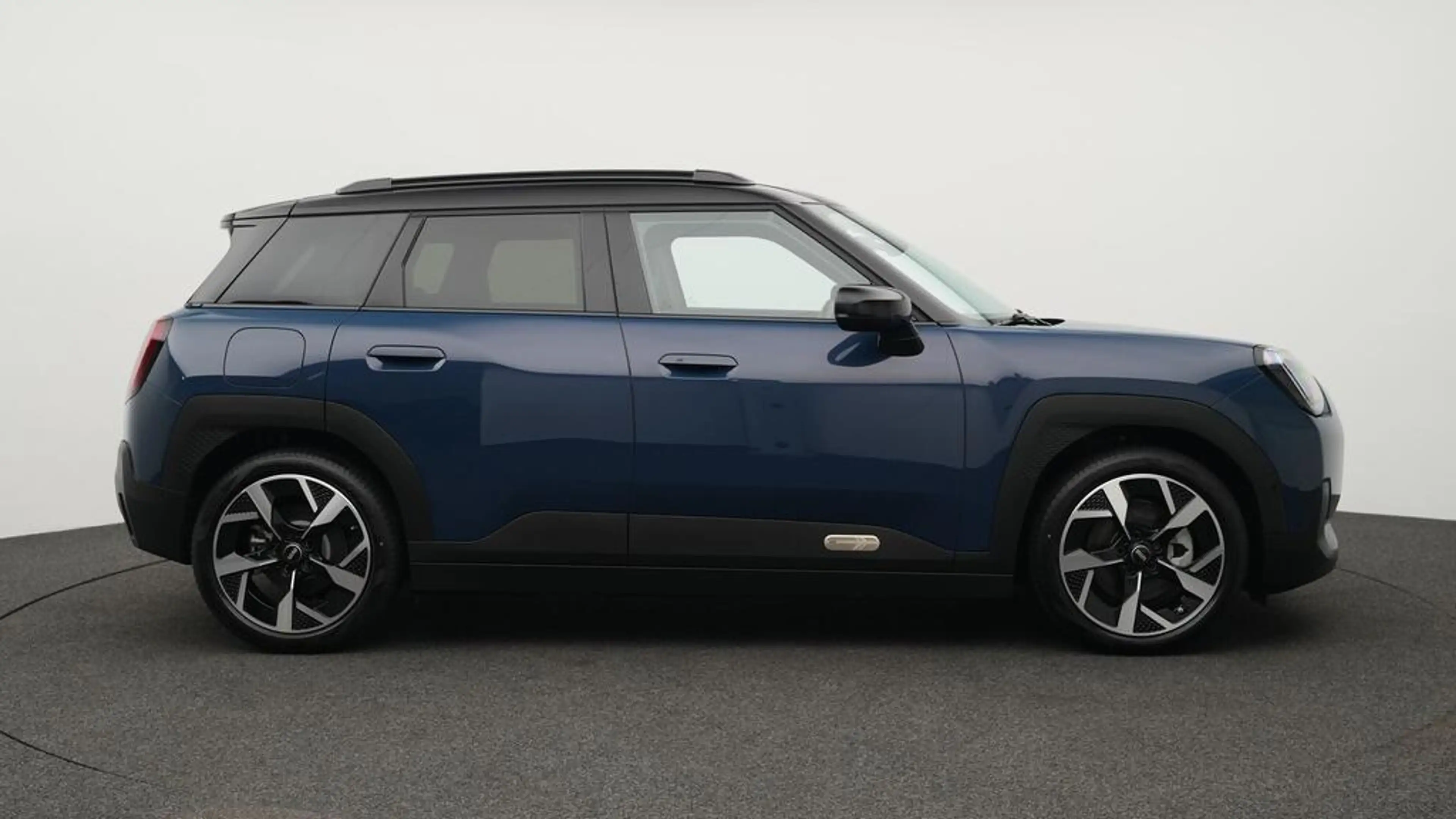 MINI Aceman Classic Trim — photo 2