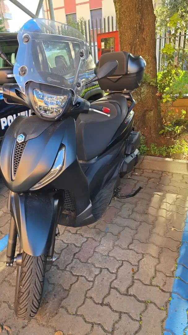 Piaggio Beverly 400 Negro - 1