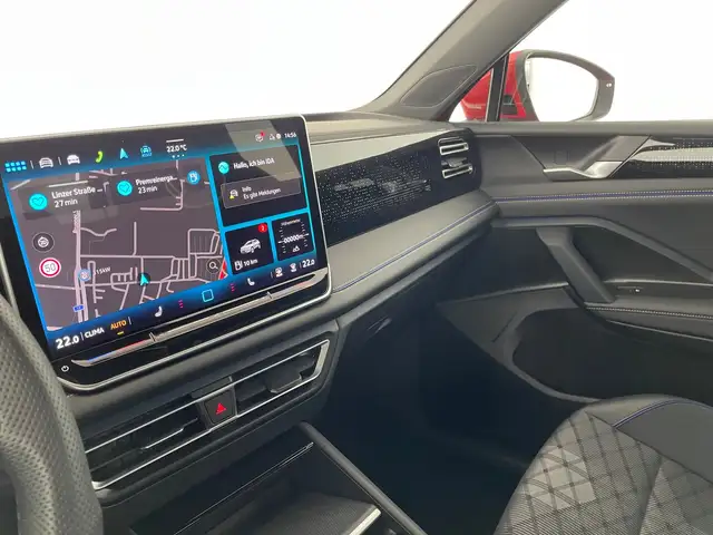 Volkswagen Tiguan view 9