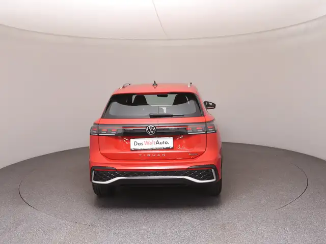 Volkswagen Tiguan view 6