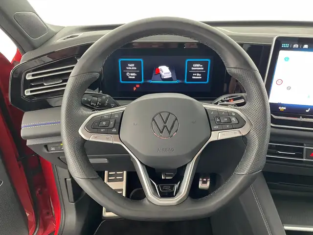 Volkswagen Tiguan view 12