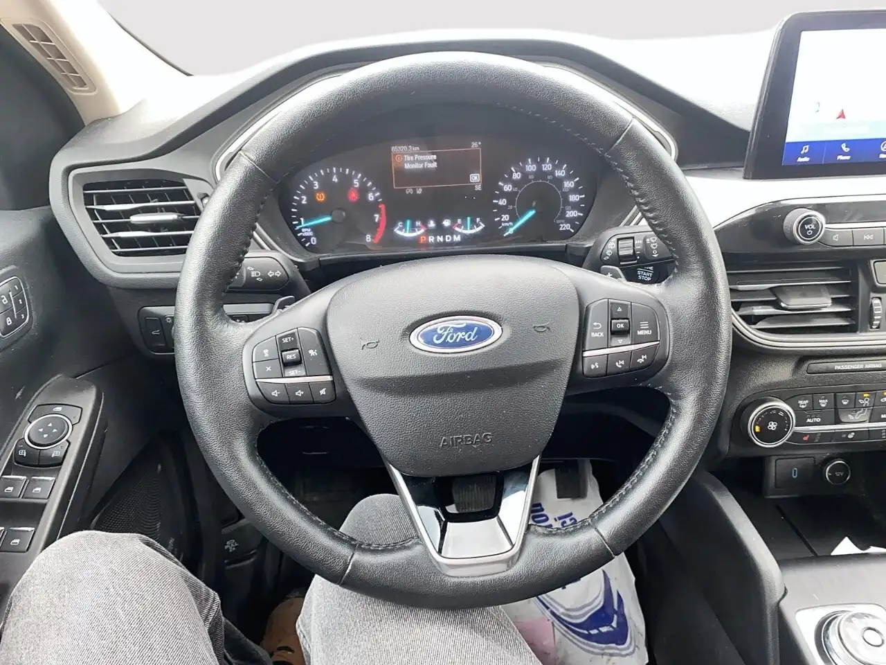 Ford Escape снимка Ford Escape