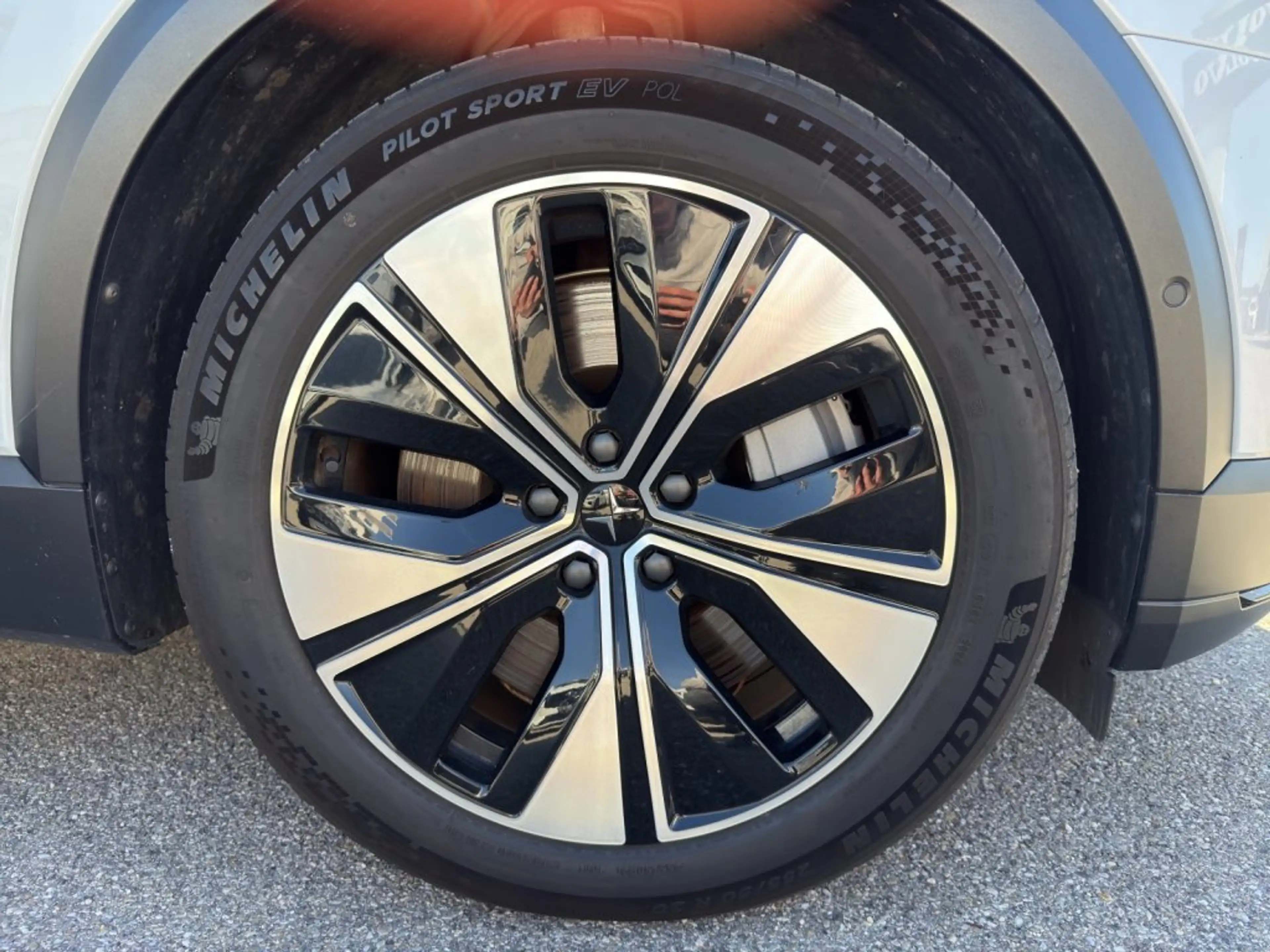 Polestar 3 Long range Dual motor - Plus — photo 13