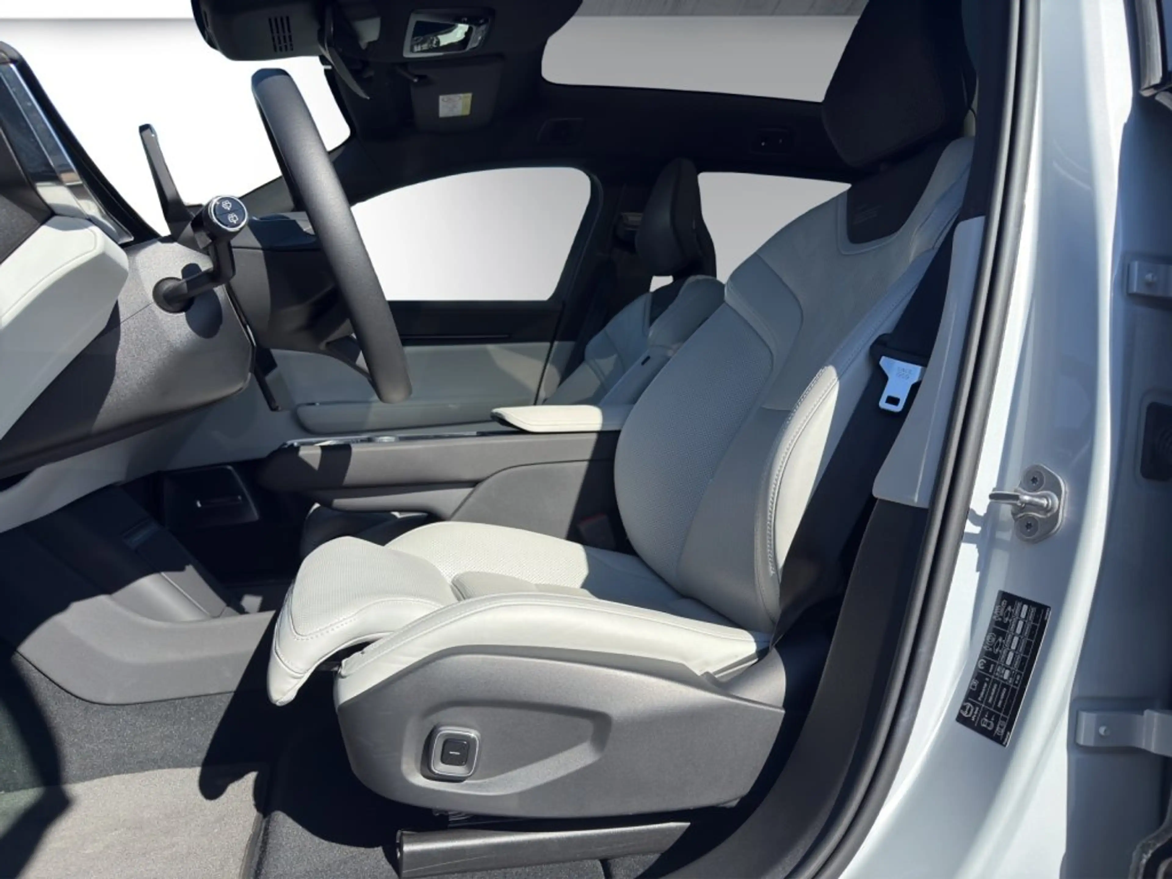 Polestar 3 Long range Dual motor - Plus — photo 6