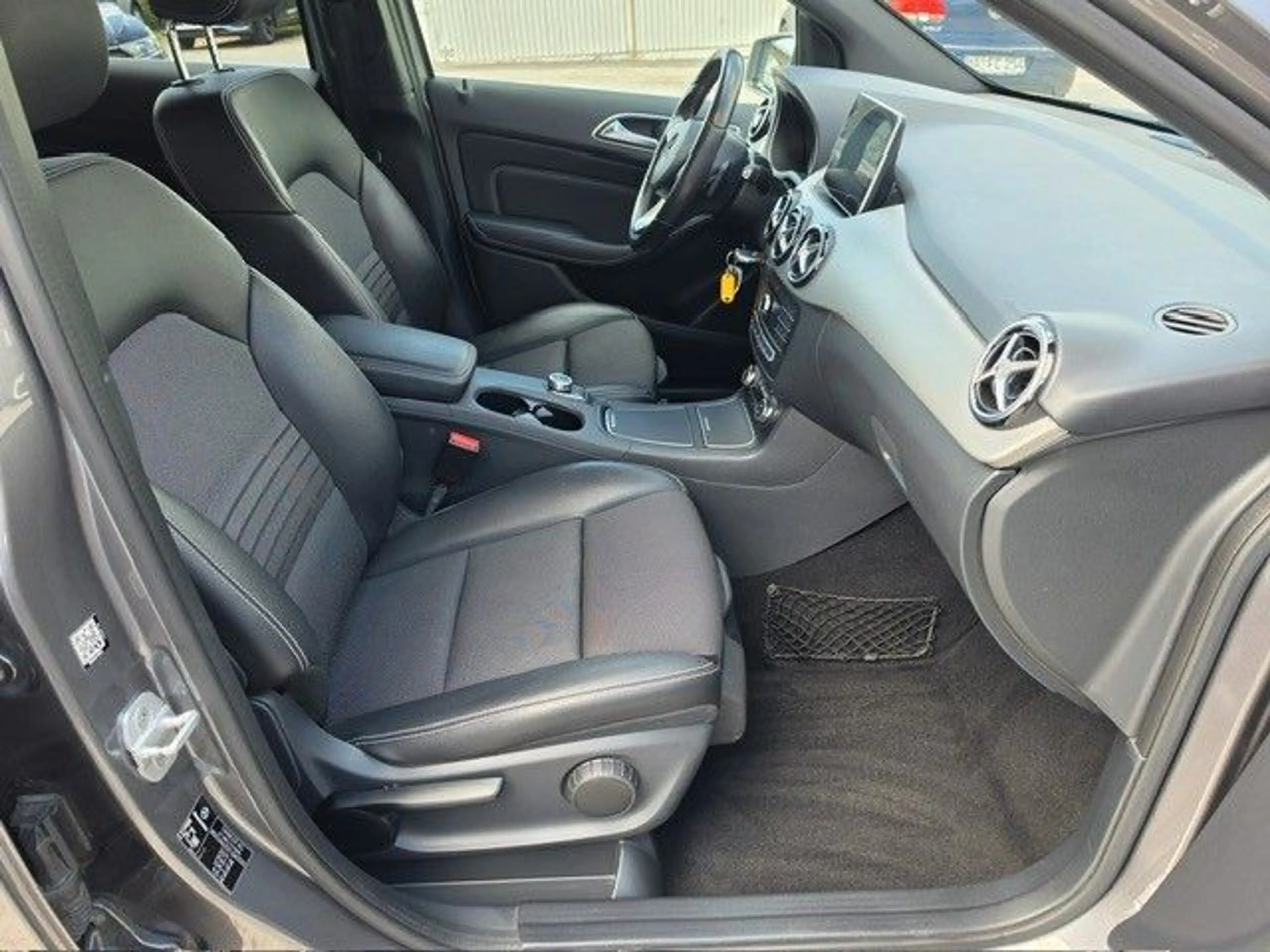 Mercedes-Benz B 220 2,1 CDI  130 kW  AUTOMATIK*KAMERA — photo 9