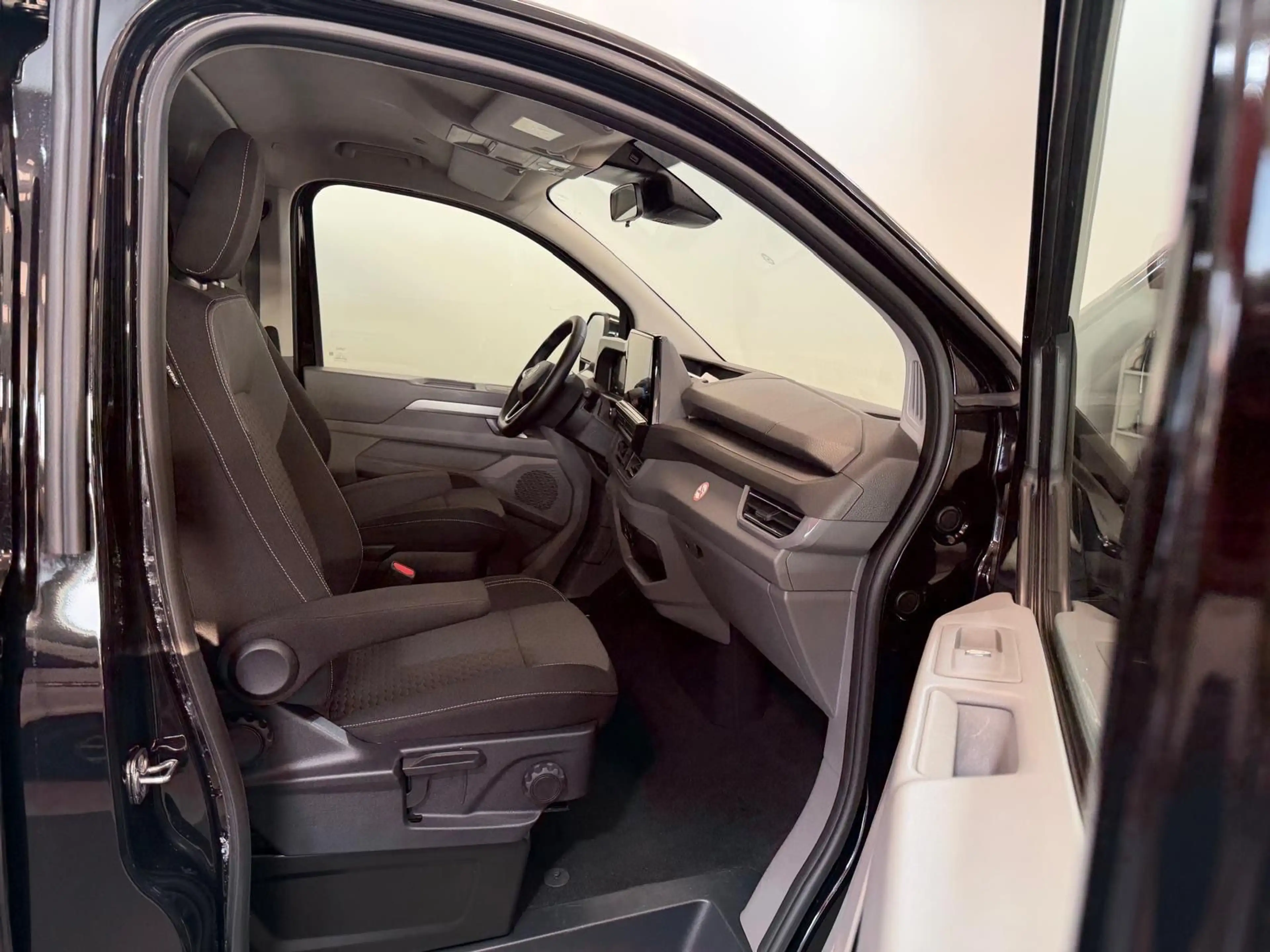 Volkswagen T7 Caravelle Style KR/DSG/LED/PDC/5.J.Garantie/ — photo 13
