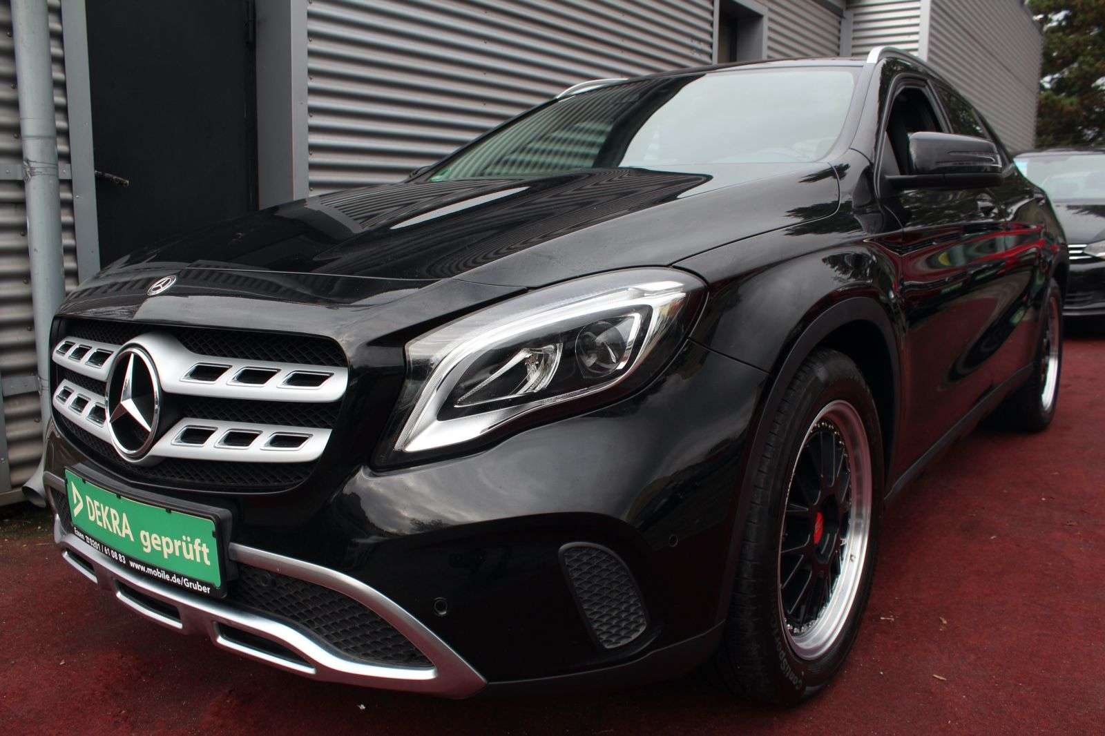Second hand Mercedes Benz Gla-Class 180