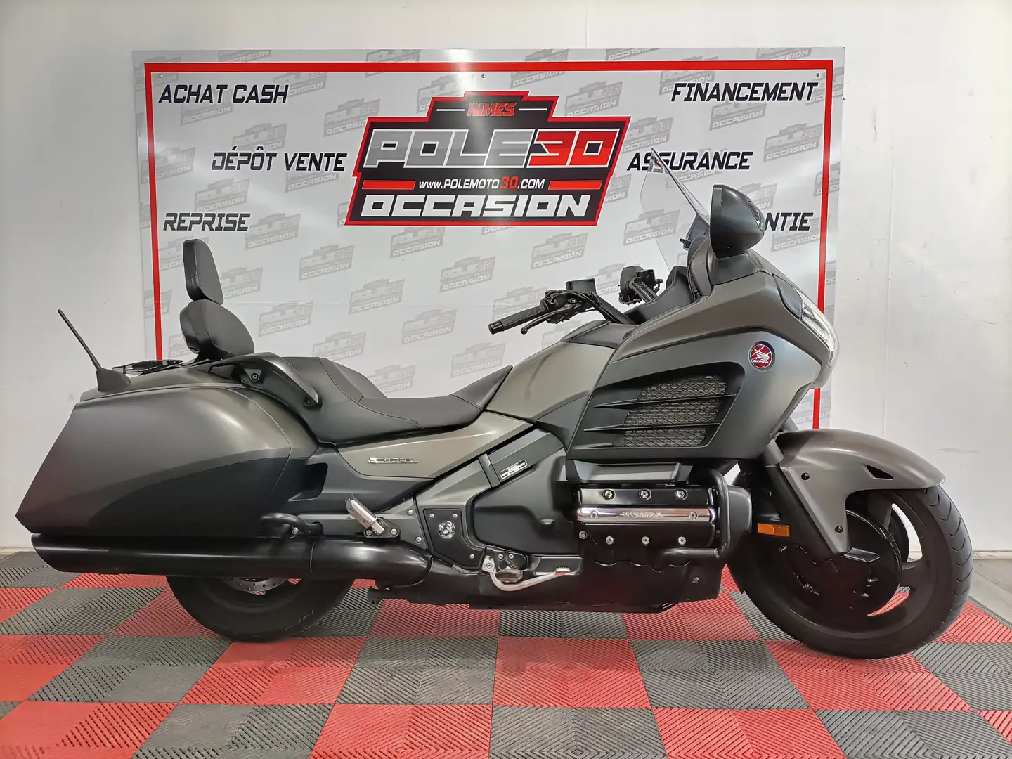 Honda Gold Wing - 1