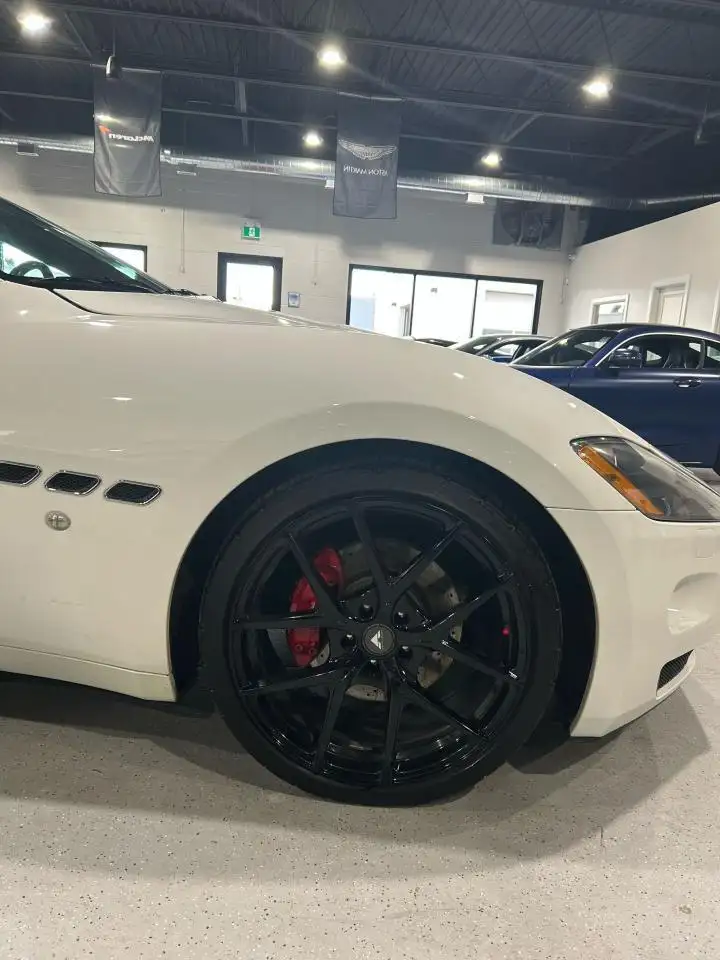 Maserati GranTurismo снимка Maserati GranTurismo