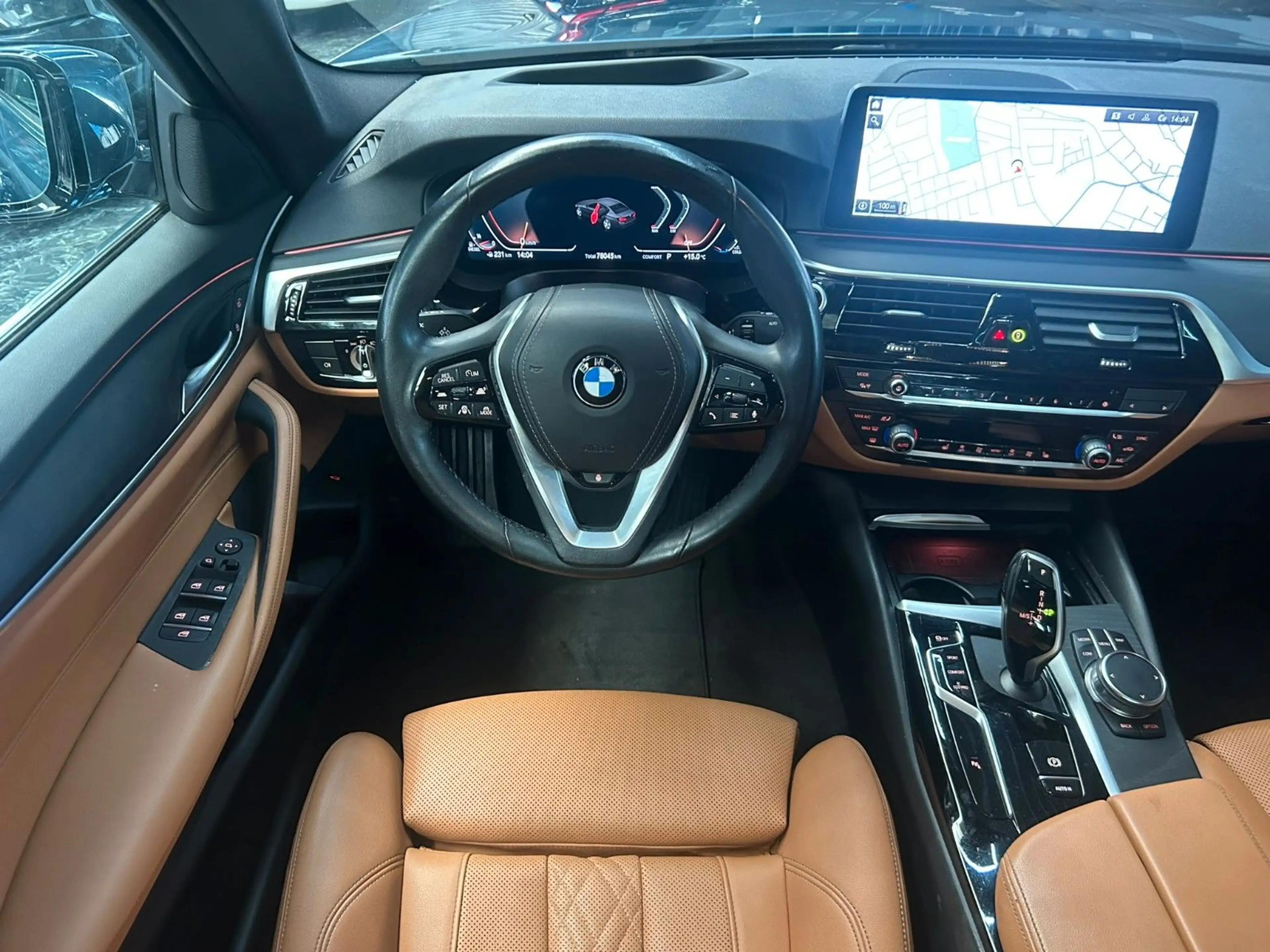 BMW 530 d xDrive*HEAD-UP*GLASDACH*LASER*AMBIENTE* — photo 2